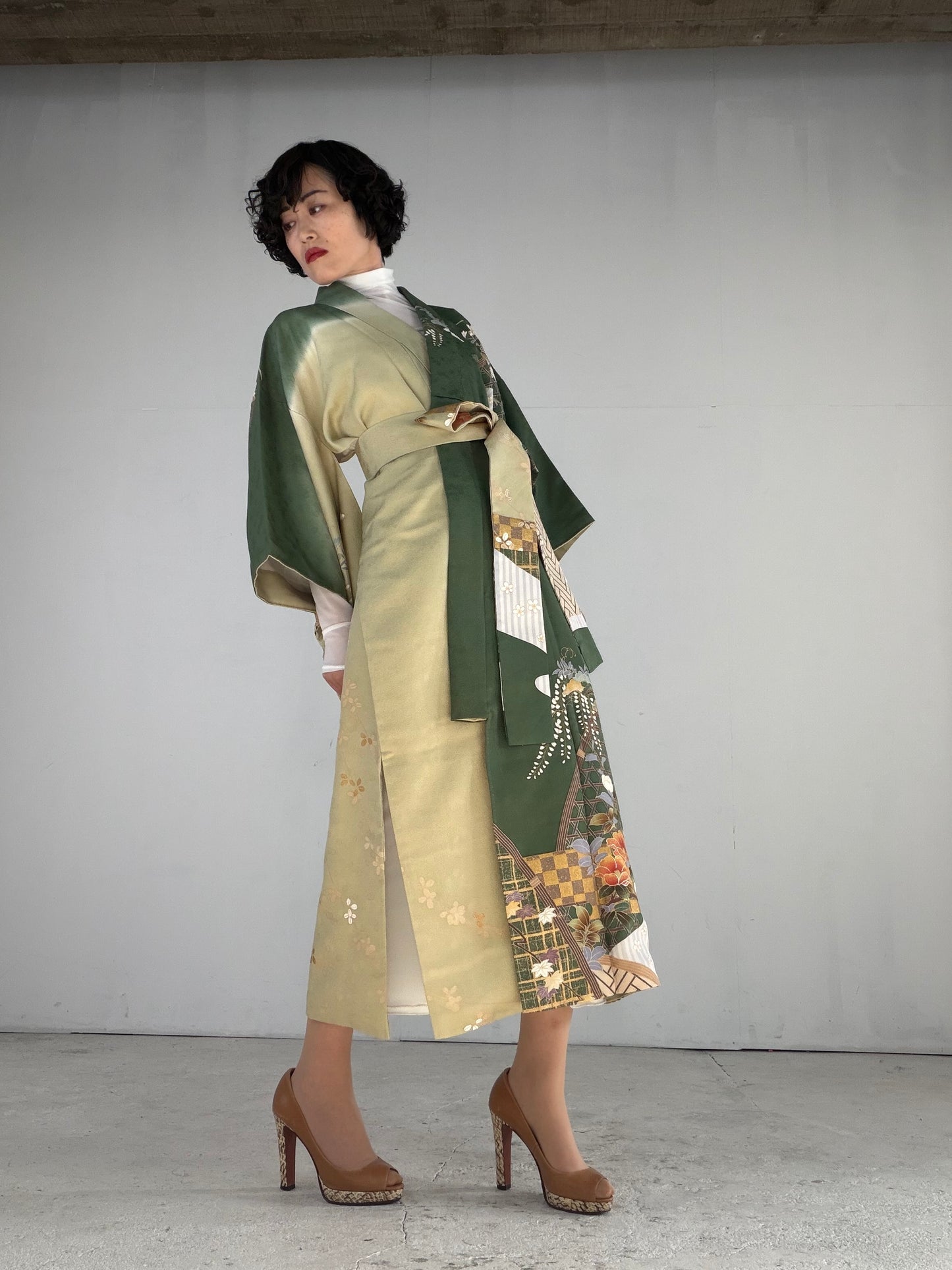 Houmongi Kimono Dress Gown with String Belt – Upcycled from Vintage Japanese Kimono "green, DRE029"