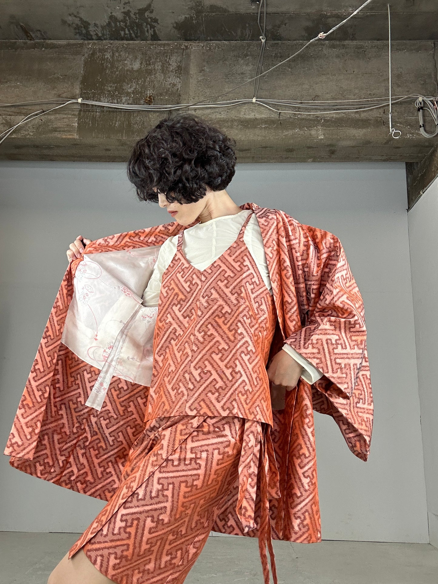 Tsumugi HAORI and KIMONO Skirt, Camisole upcycled from Japanese kimono"manjitsunagi"