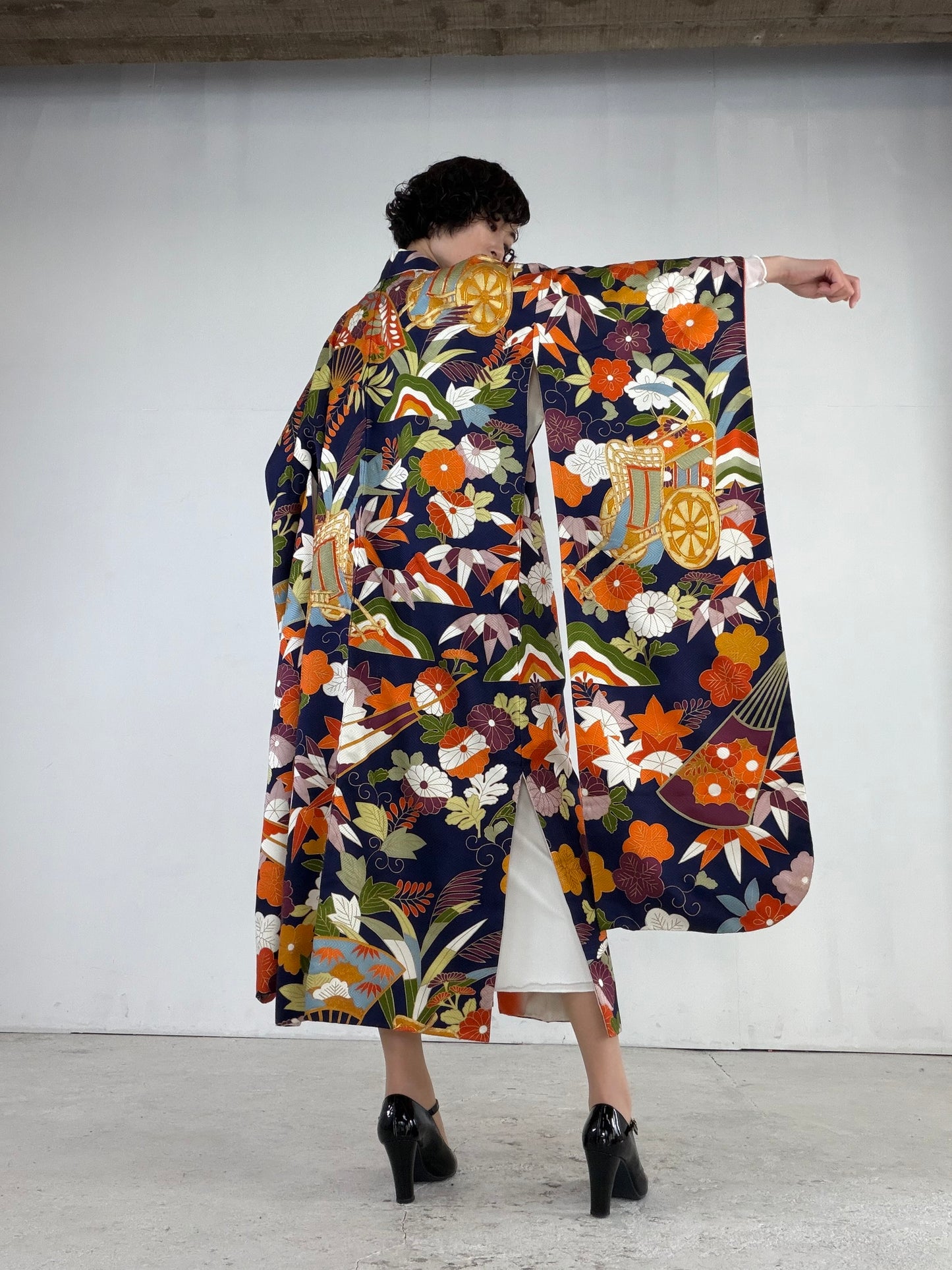 Furisode Kimono Dress Gown with String Belt – Upcycled from Vintage Japanese Kimono "kon, hana, DRE026"