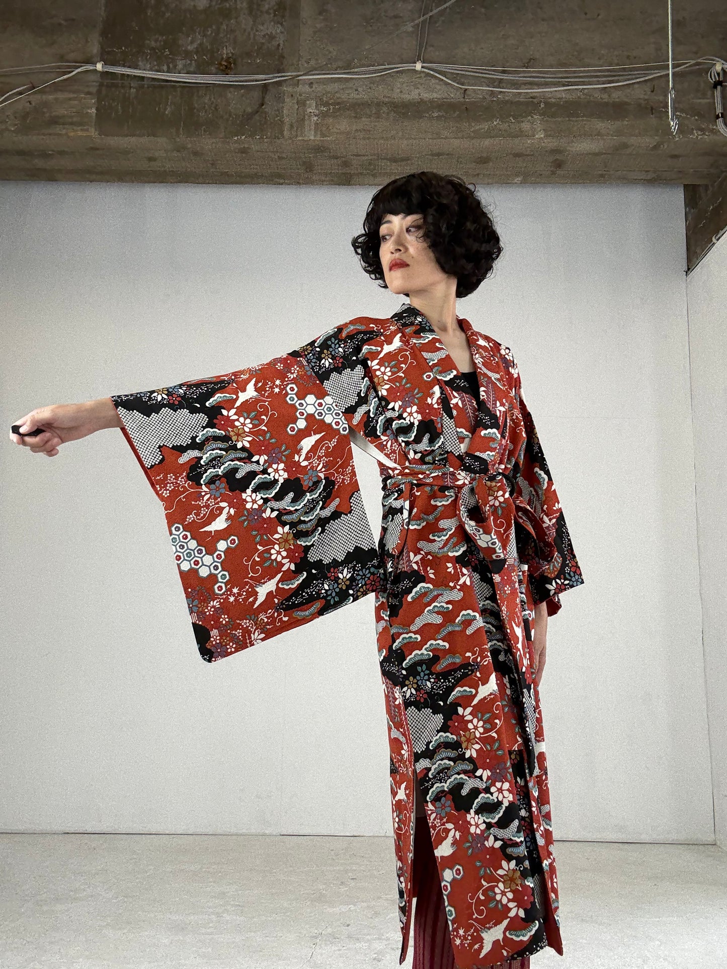 Kimono dress gown and string belt upcycled from Japanese kimono "yukigeshiki" Big Ribbon