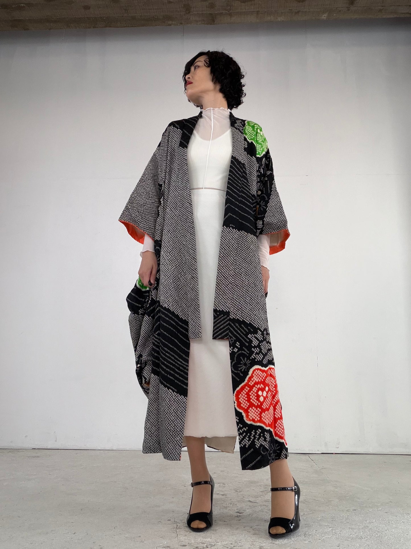 Furisode Kimono Dress Gown with String Belt – Upcycled from Vintage Japanese Kimono "shibori, black, DRE027"