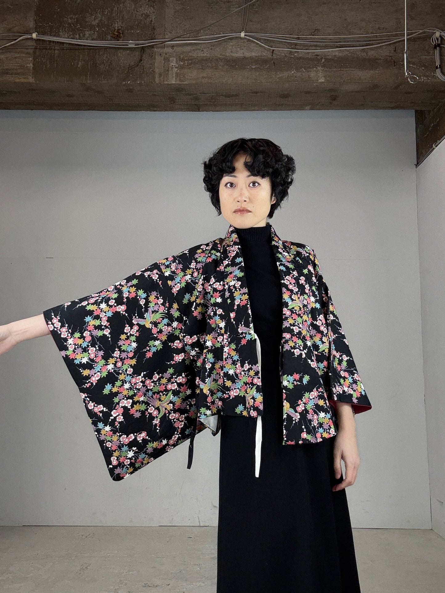 REIWA NIBUSHIKI KIMONO upcycled from Japanese kimono “KURO”