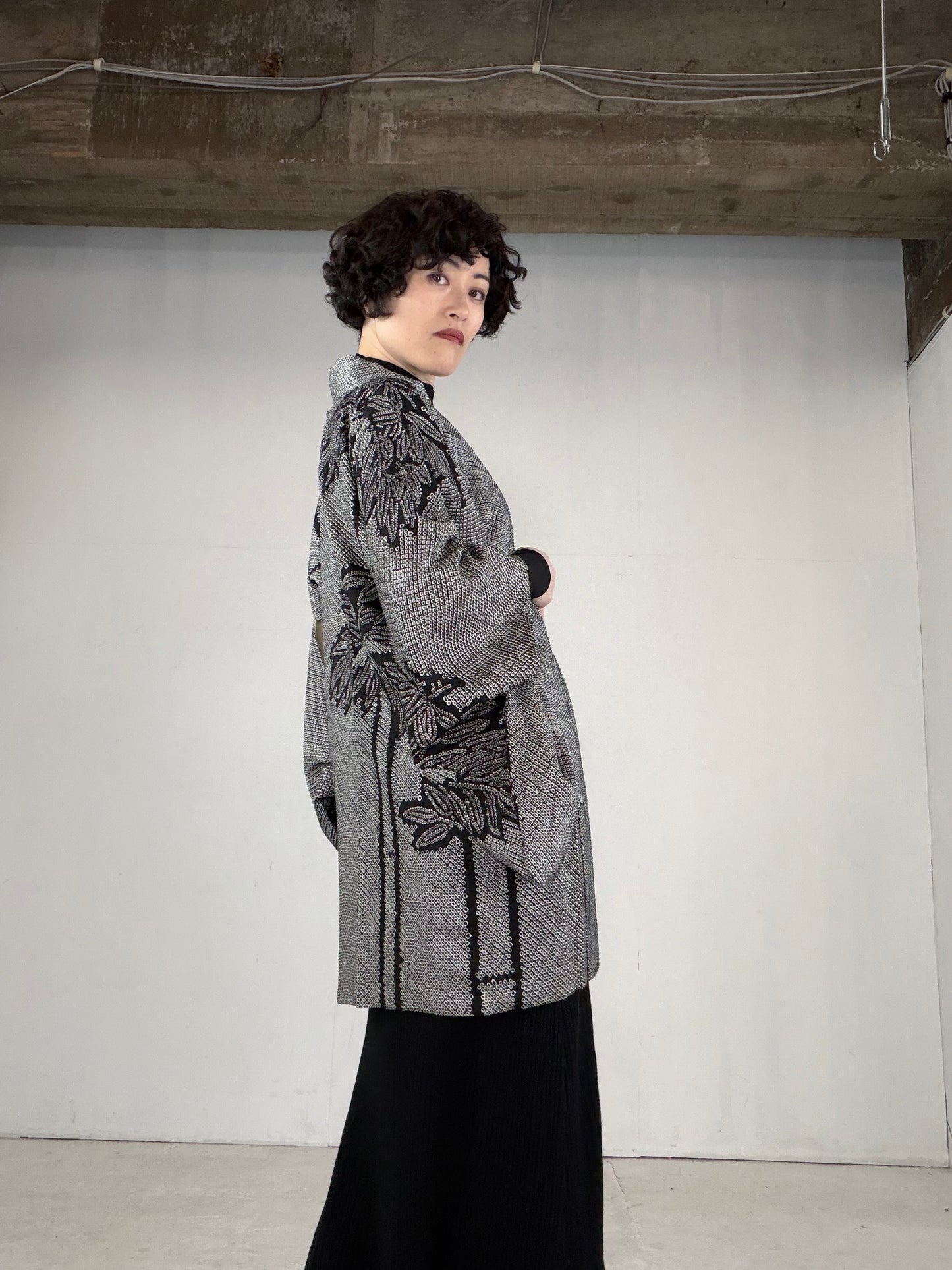 VINTAGE SHIBORI HAORI "black, bamboo, SIB107" *damage