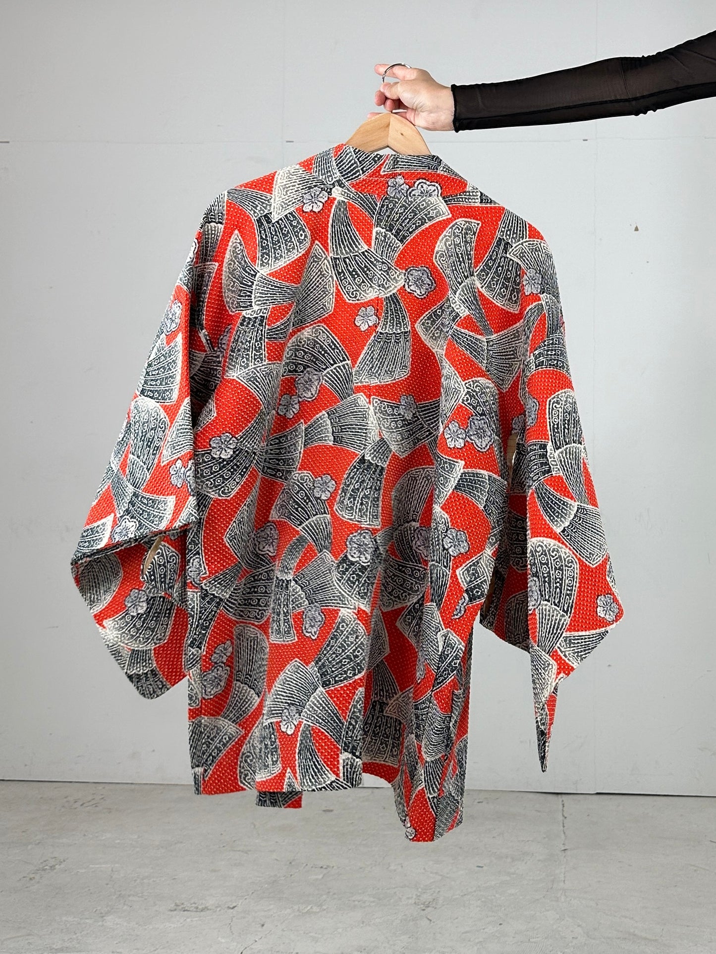 VINTAGE SHIBORI HAORI fujimusume ougi