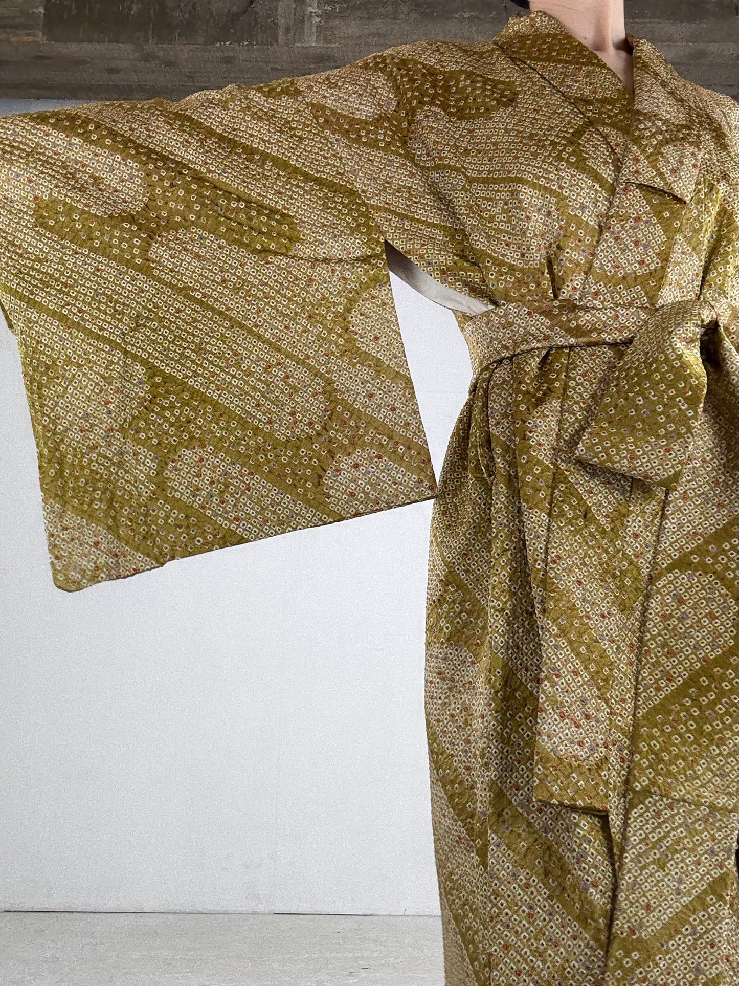 Kimono dress gown and string belt upcycled from Japanese kimono "shibori, yellow" Big Ribbon