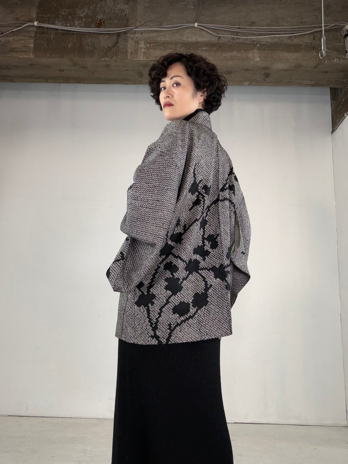 VINTAGE SHIBORI HAORI  "SIB129"