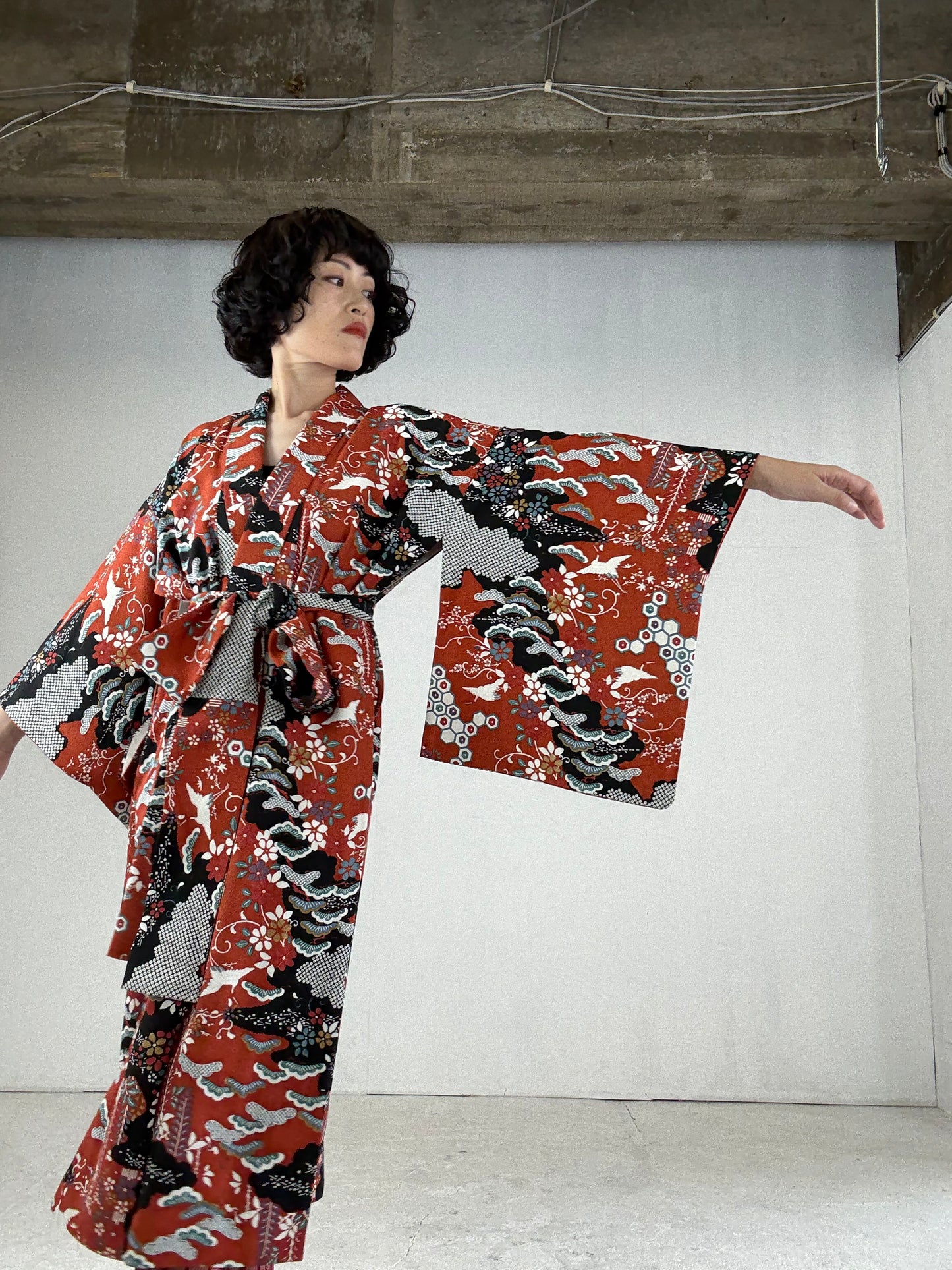 Kimono dress gown and string belt upcycled from Japanese kimono "yukigeshiki" Big Ribbon