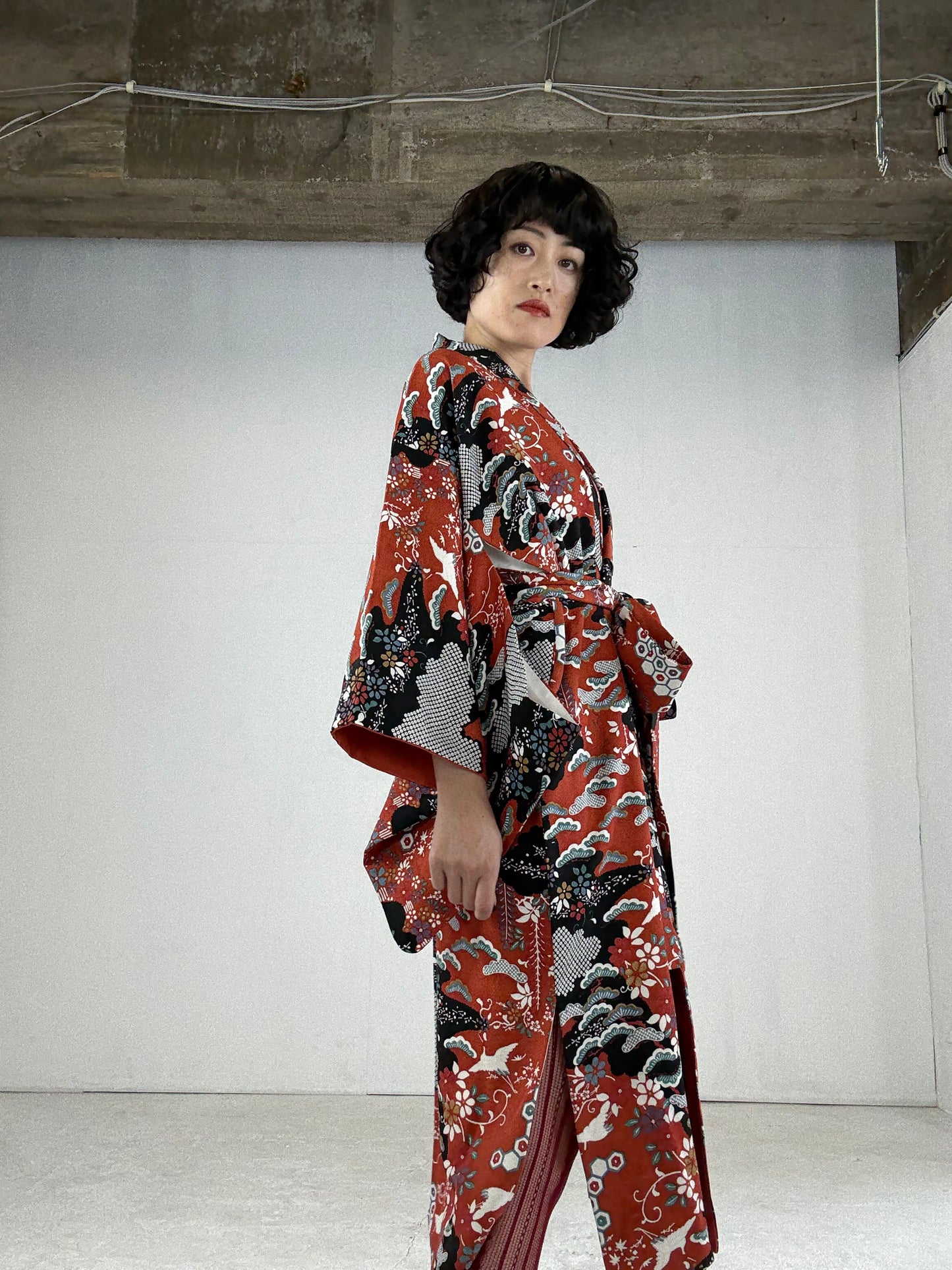 Kimono dress gown and string belt upcycled from Japanese kimono "yukigeshiki" Big Ribbon