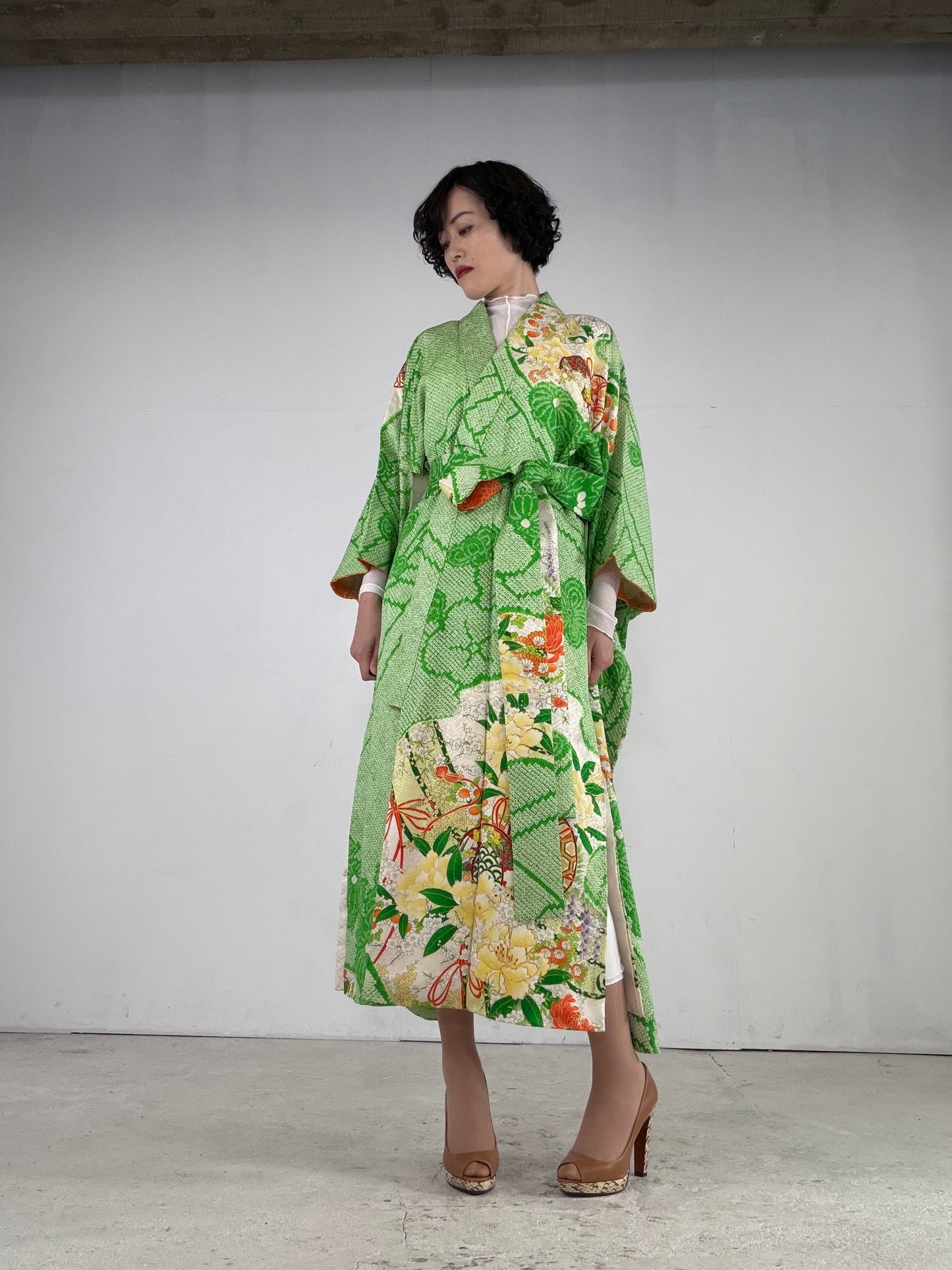 Furisode Kimono Dress Gown with String Belt – Upcycled from Vintage Japanese Kimono "shibori, green, mix, DRE020"
