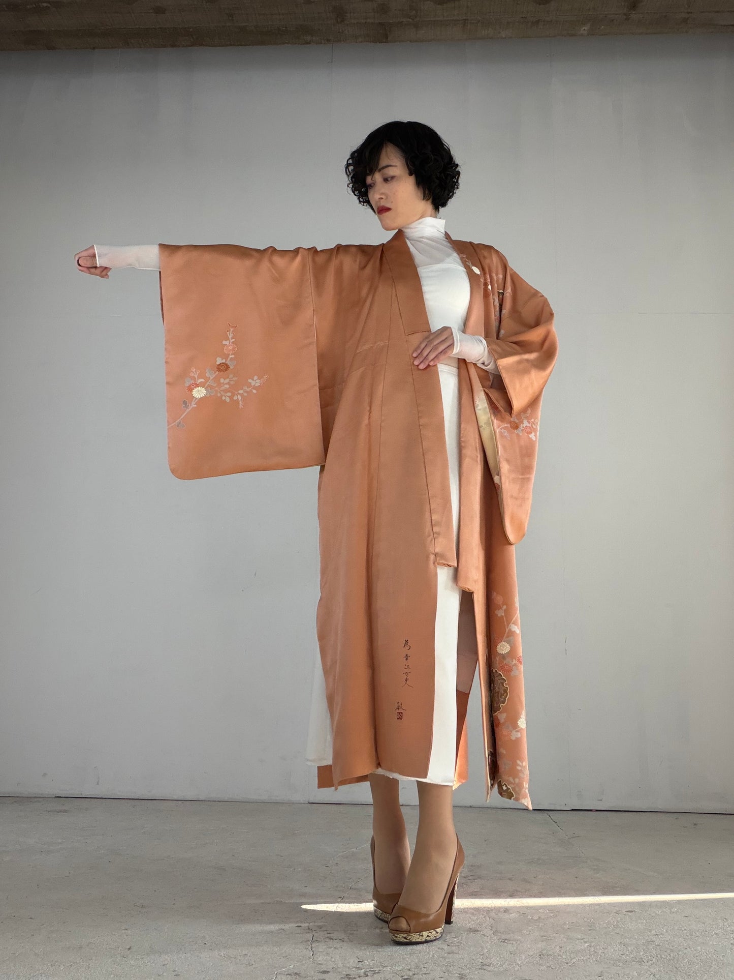 Houmongi Kimono Dress Gown with String Belt – Upcycled from Vintage Japanese Kimono "akebonoiro, DRE032"