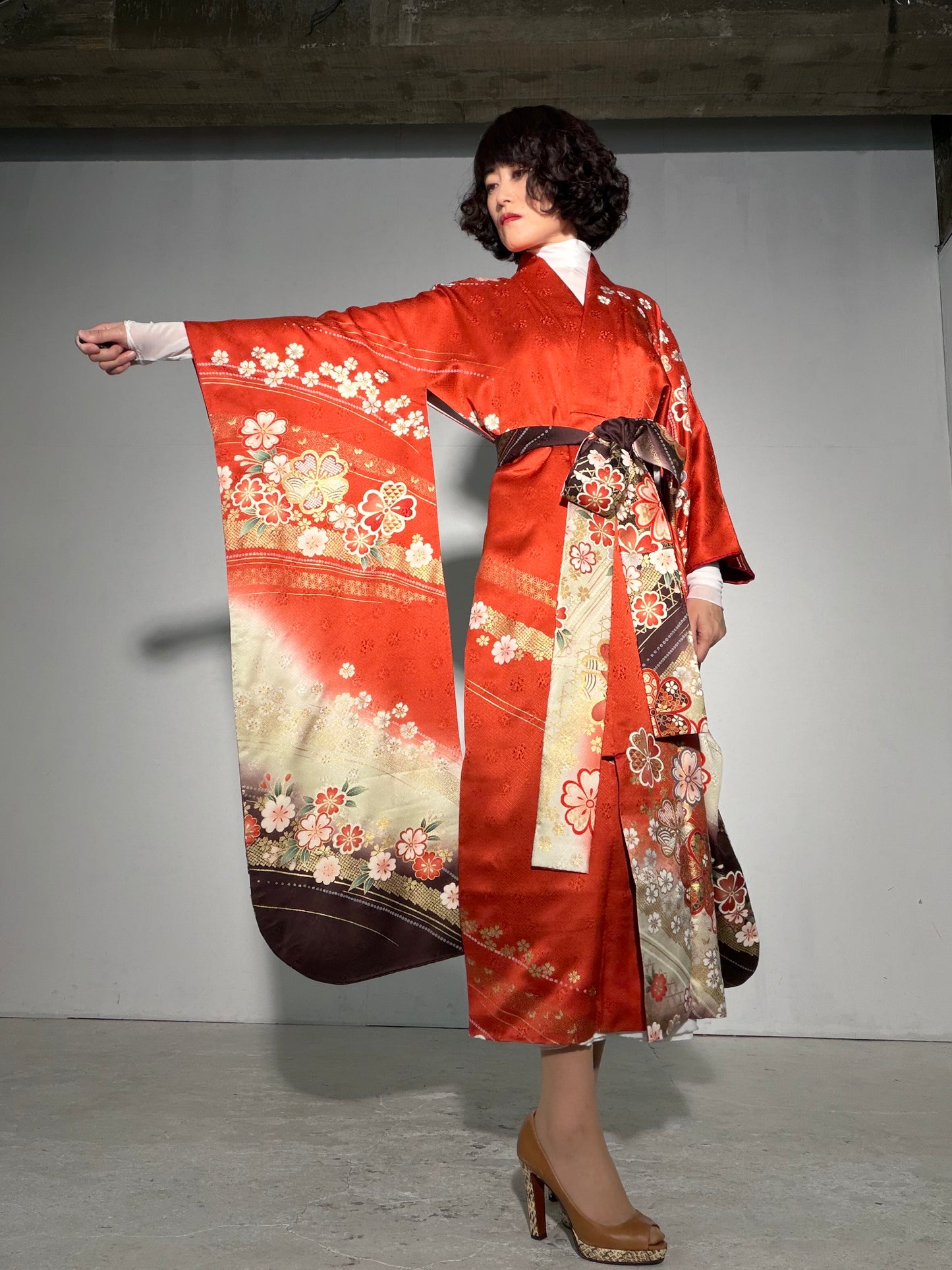 Furisode Kimono Dress Gown with String Belt – Upcycled from Vintage Japanese Kimono "red, cha, DRE037"