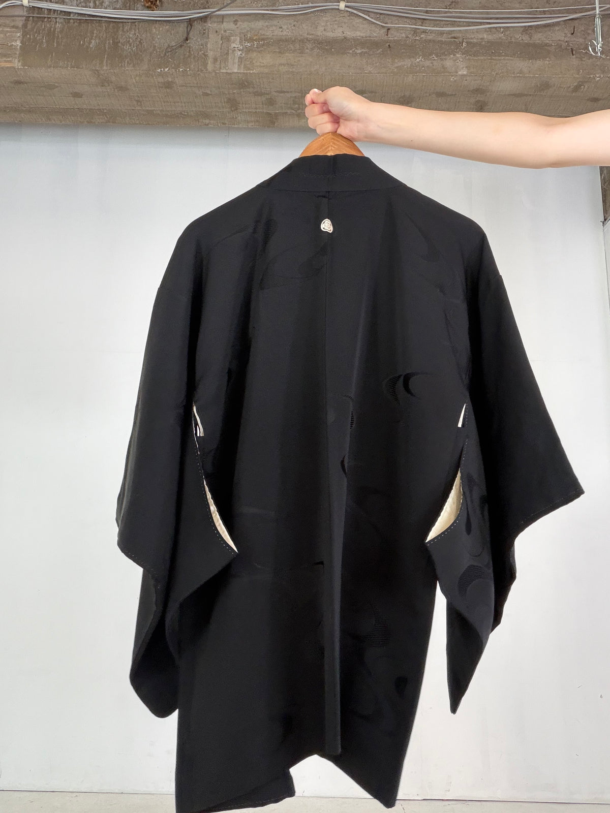 VINTAGE BLACK HAORI  "Moon-Shaped Water Motif,  BLK208" *damage