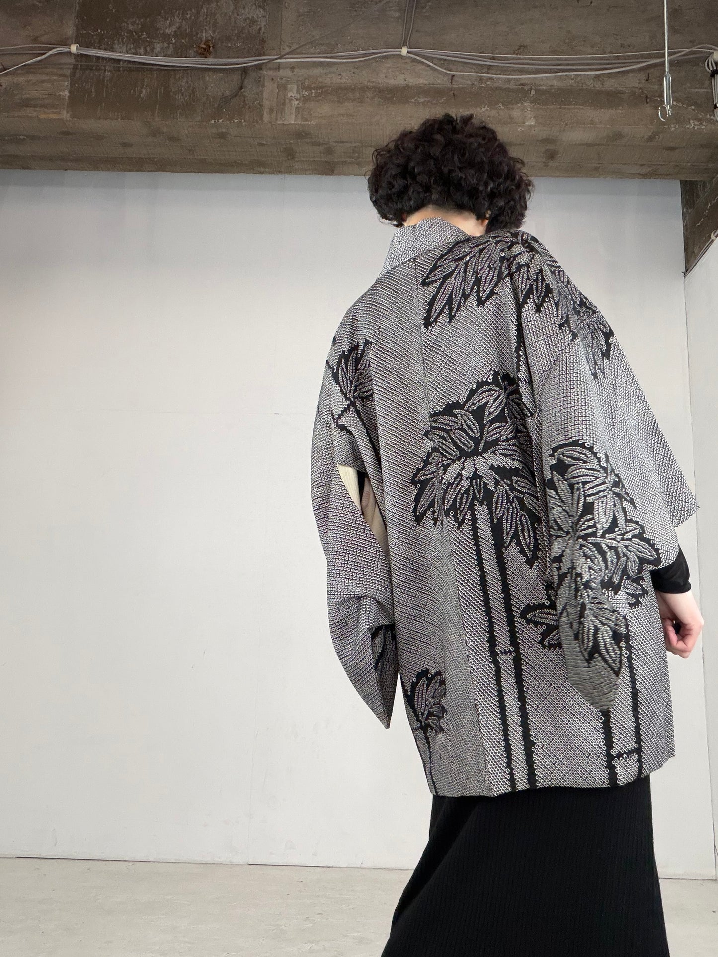 VINTAGE SHIBORI HAORI "black, bamboo, SIB107" *damage