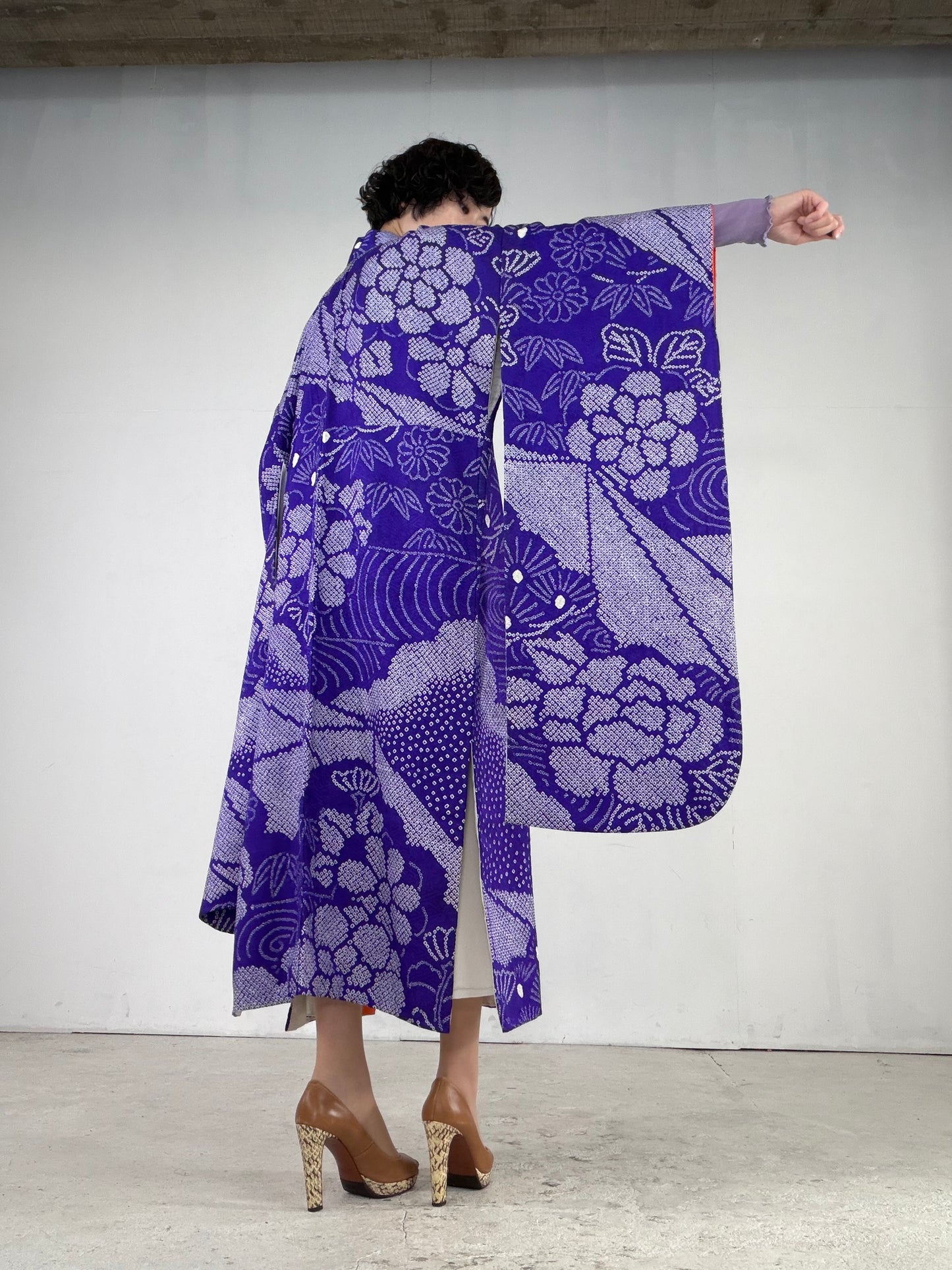 Furisode Kimono Dress Gown with String Belt – Upcycled from Vintage Japanese Kimono "shibori, ,murasaki, DRE022"