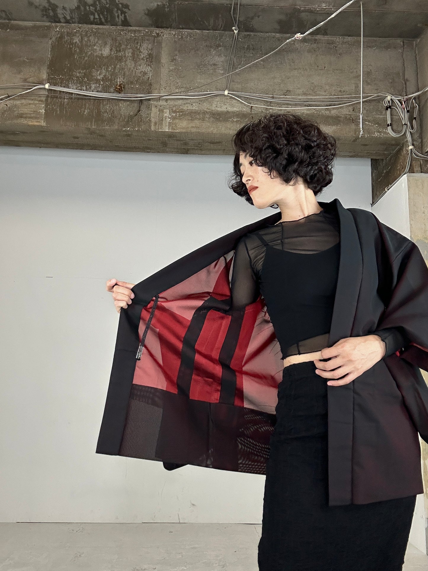 VINTAGE BLACK HAORI SHEER “aka 004 red shibakusa"