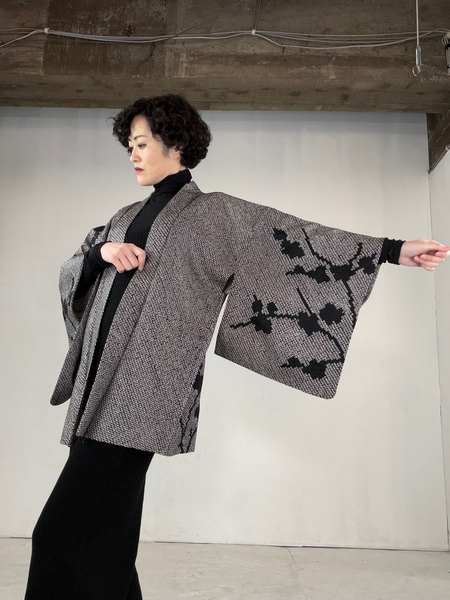 VINTAGE SHIBORI HAORI  "SIB129"
