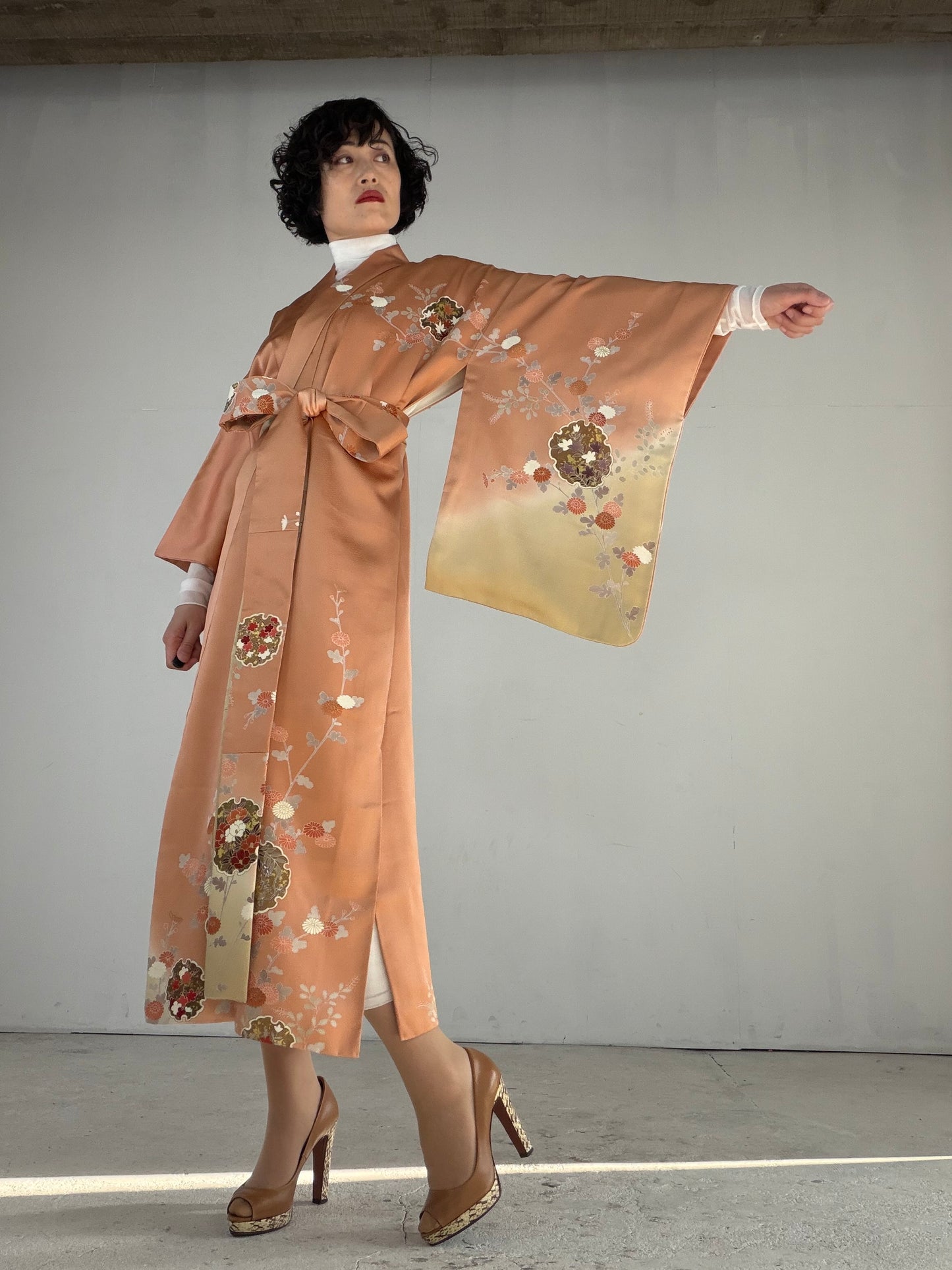 Houmongi Kimono Dress Gown with String Belt – Upcycled from Vintage Japanese Kimono "akebonoiro, DRE032"
