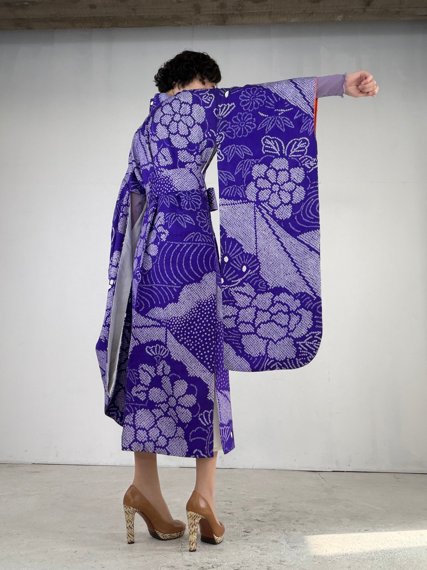 Furisode Kimono Dress Gown with String Belt – Upcycled from Vintage Japanese Kimono "shibori, ,murasaki, DRE022"