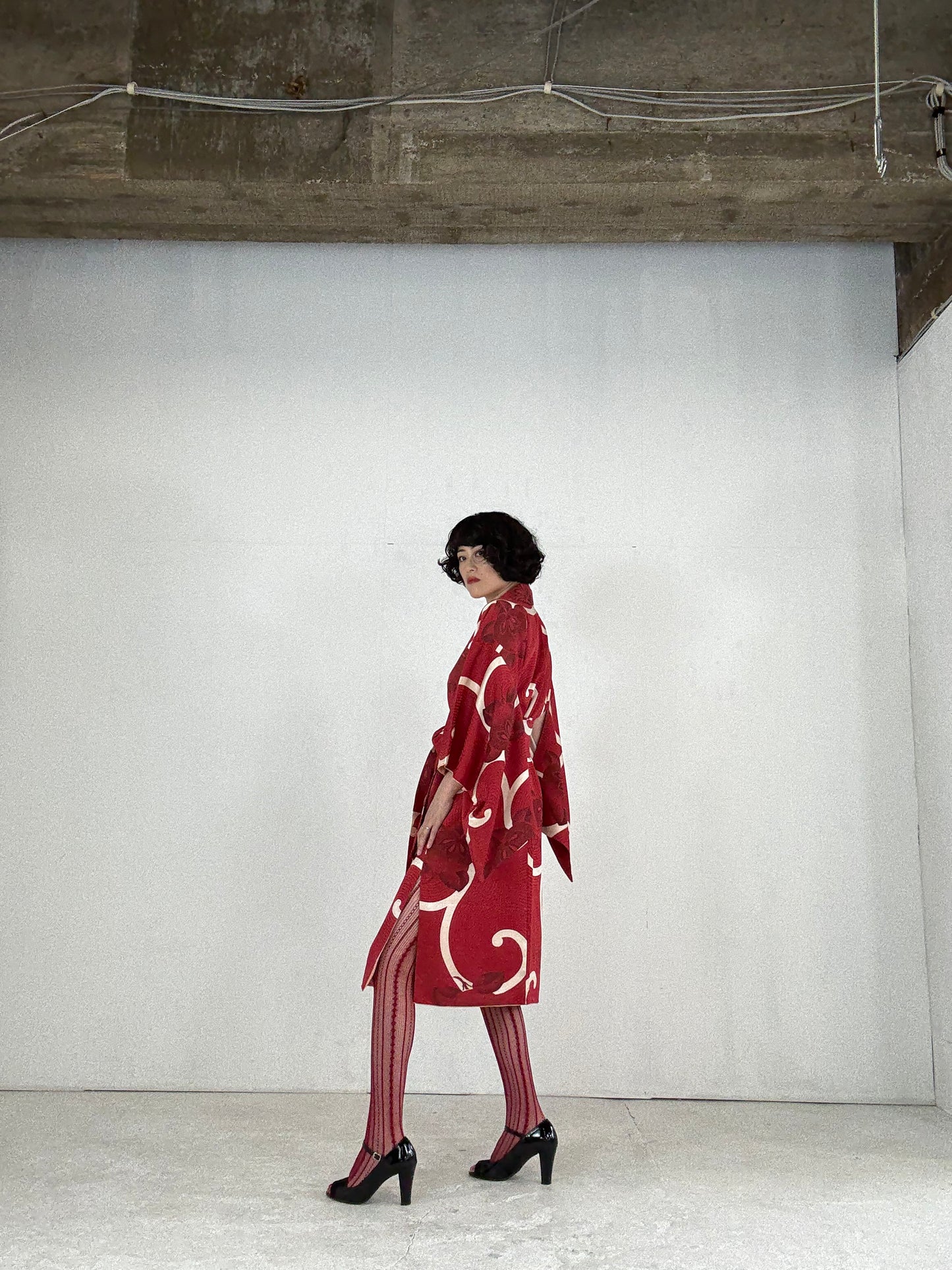 Kimono dress gown and string belt upcycled from Japanese kimono "karakusa, antique" Big Ribbon *damage