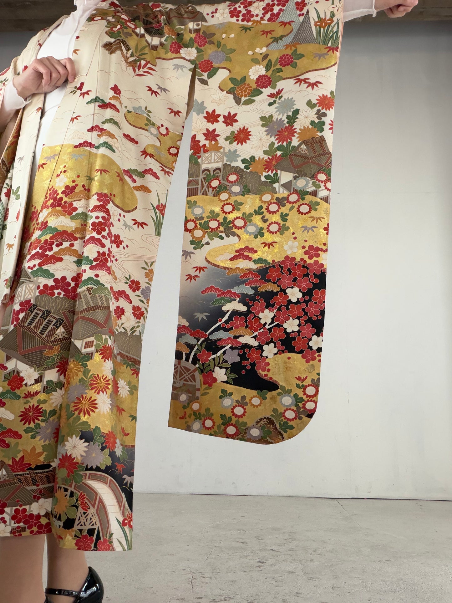 Furisode Kimono Dress Gown with String Belt – Upcycled from Vintage Japanese Kimono "red, shiki, gold DRE024"