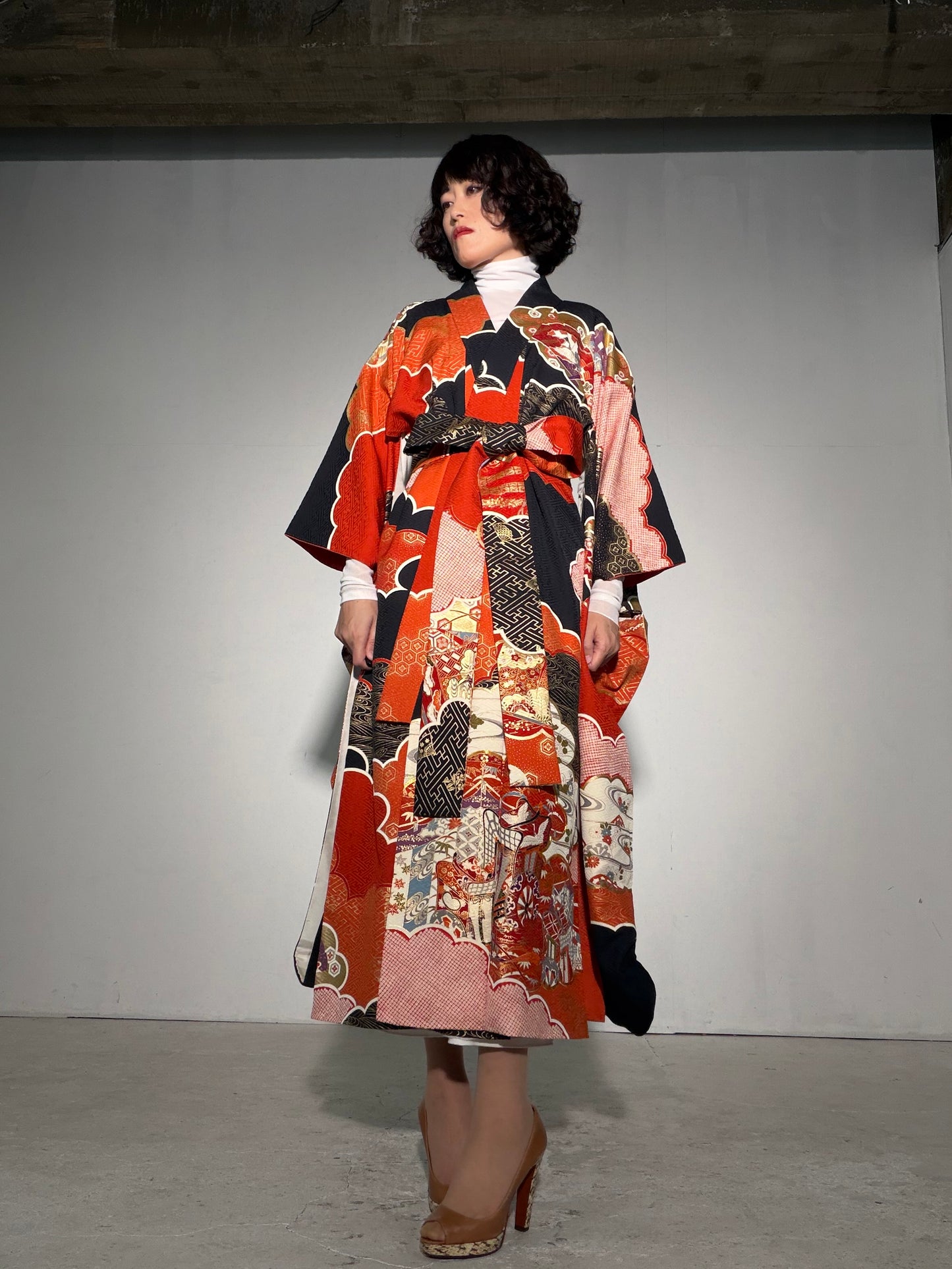 Furisode Kimono Dress Gown with String Belt – Upcycled from Vintage Japanese Kimono "red, kuro, DRE038"