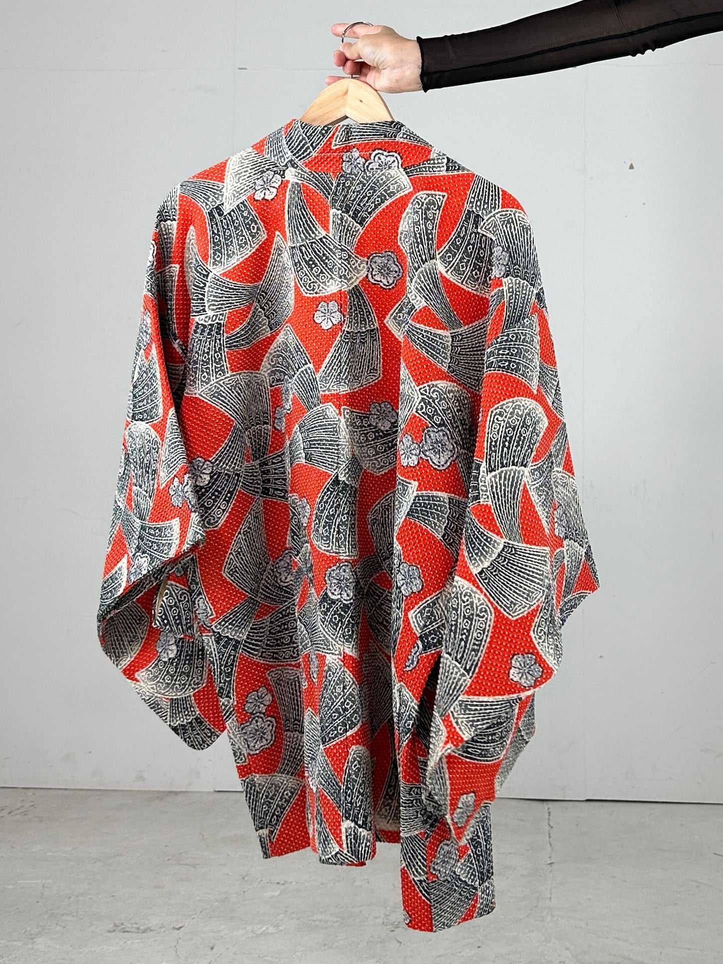 VINTAGE SHIBORI HAORI fujimusume ougi