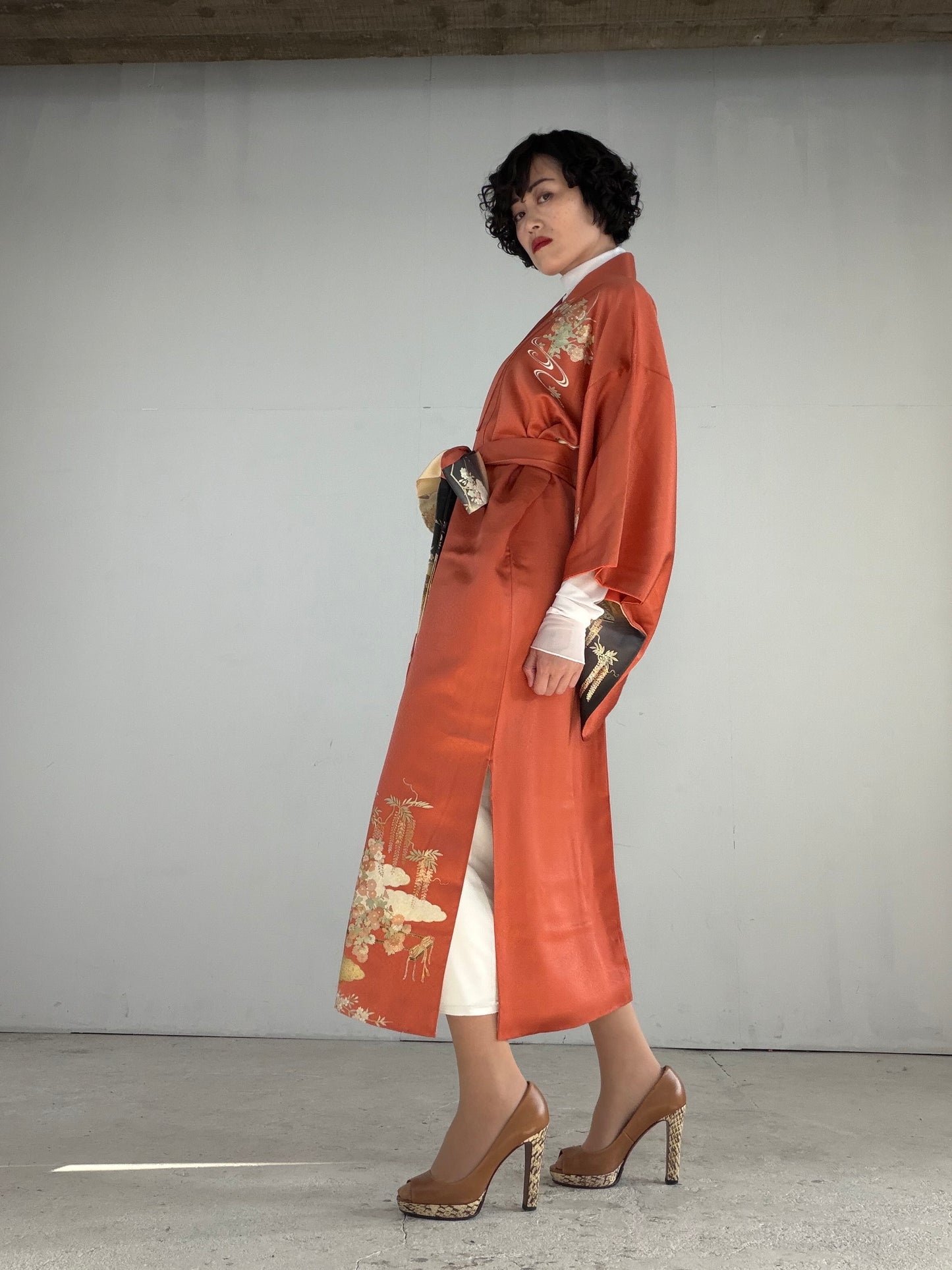 Houmongi Kimono Dress Gown with String Belt – Upcycled from Vintage Japanese Kimono "susokuro, DRE030"