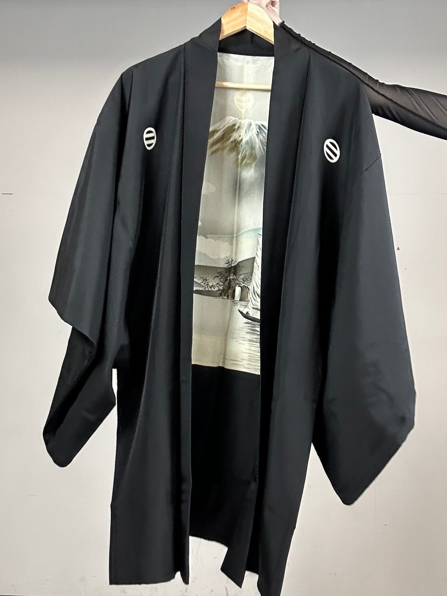 KUROMONTSUKI HAORI "umi fune"