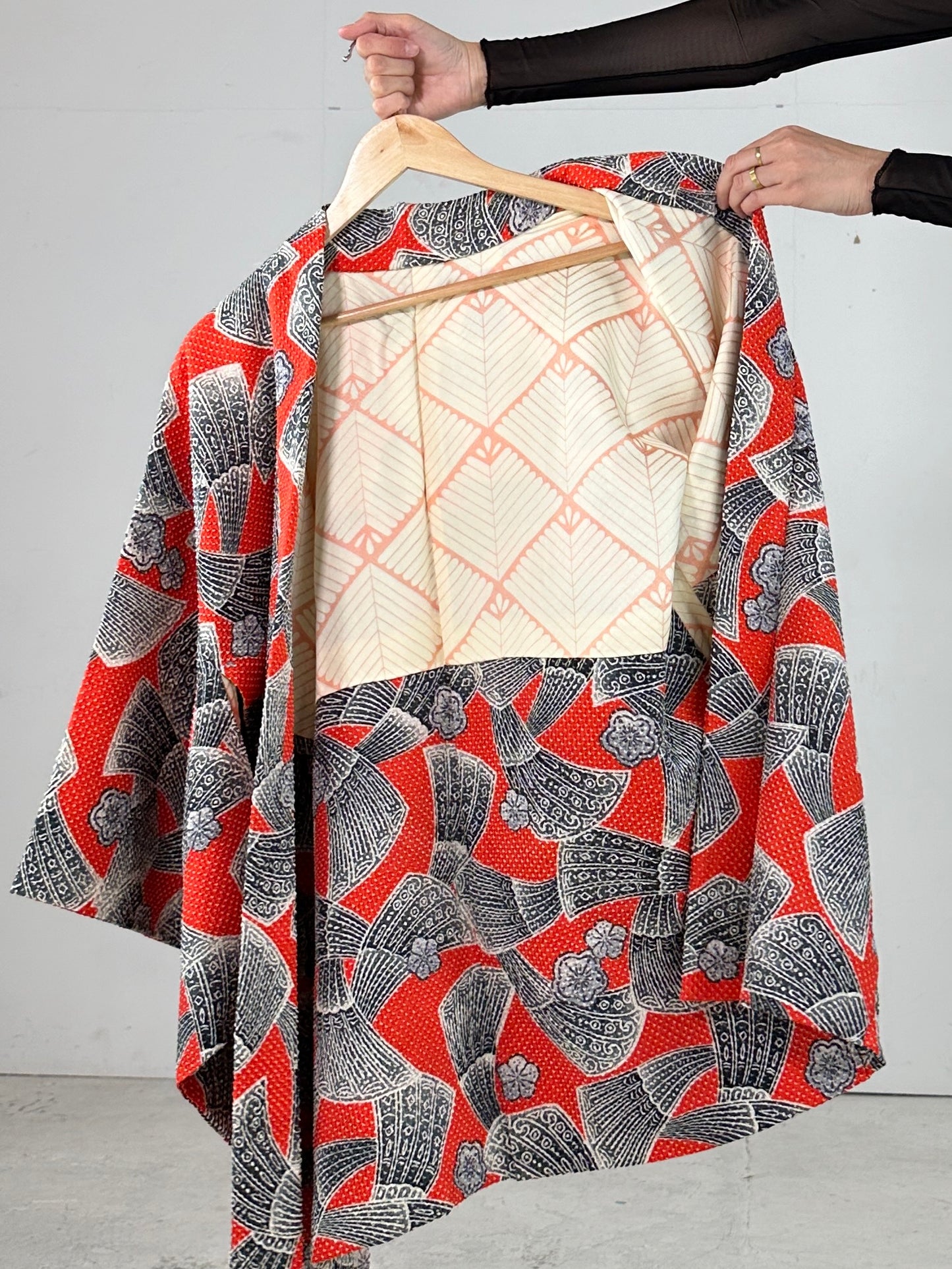 VINTAGE SHIBORI HAORI fujimusume ougi