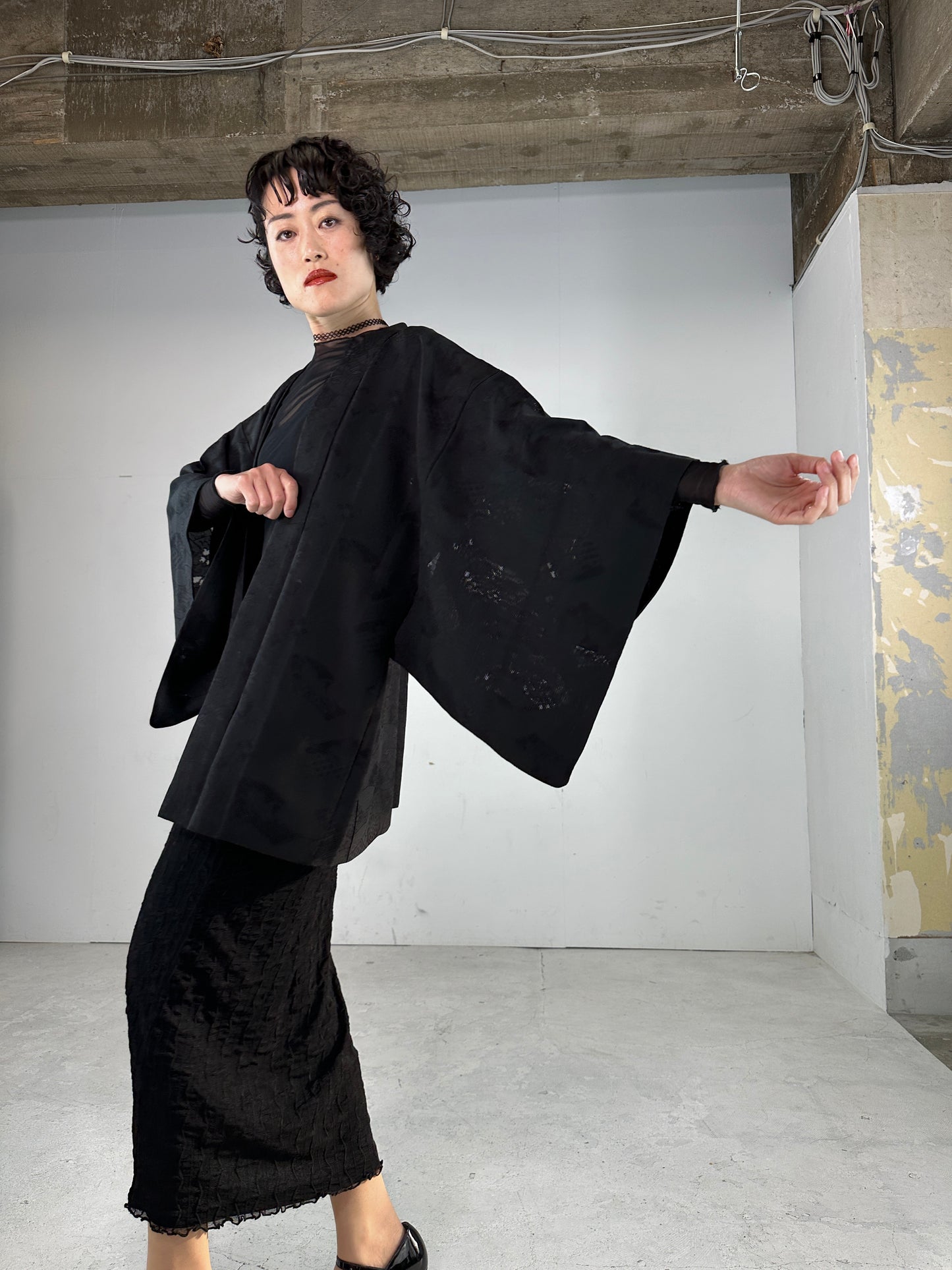 VINTAGE BLACK  HAORI SHEER “ougi montsukii"