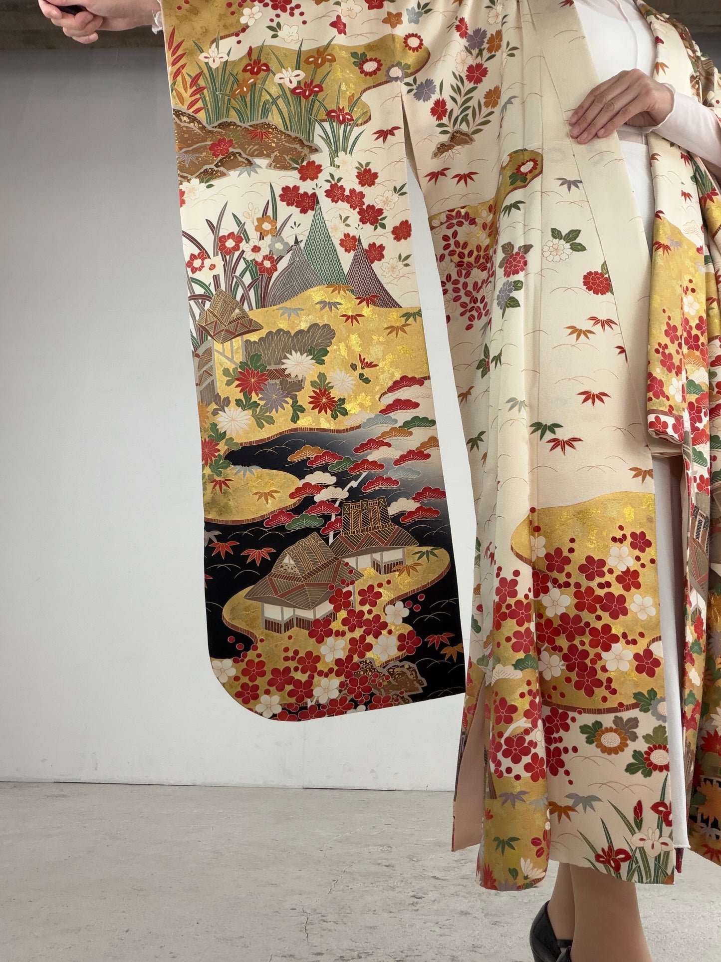 Furisode Kimono Dress Gown with String Belt – Upcycled from Vintage Japanese Kimono "red, shiki, gold DRE024"