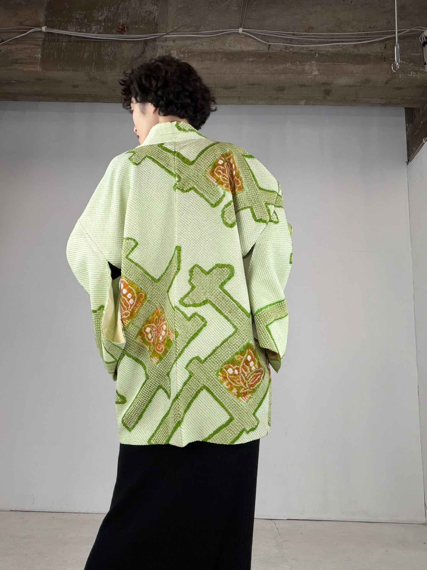 VINTAGE SHIBORI HAORI "green-butterfly, SIB195" *damage