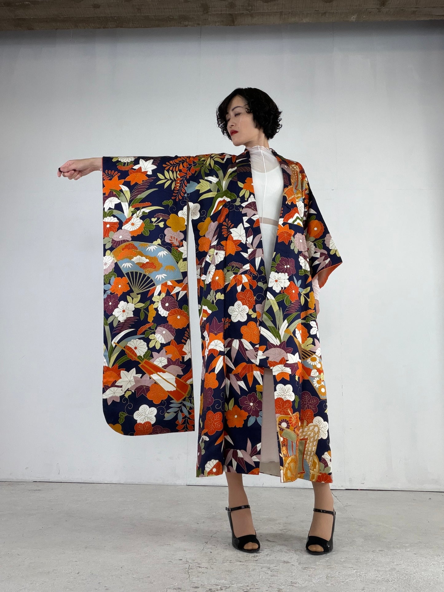 Furisode Kimono Dress Gown with String Belt – Upcycled from Vintage Japanese Kimono "kon, hana, DRE026"