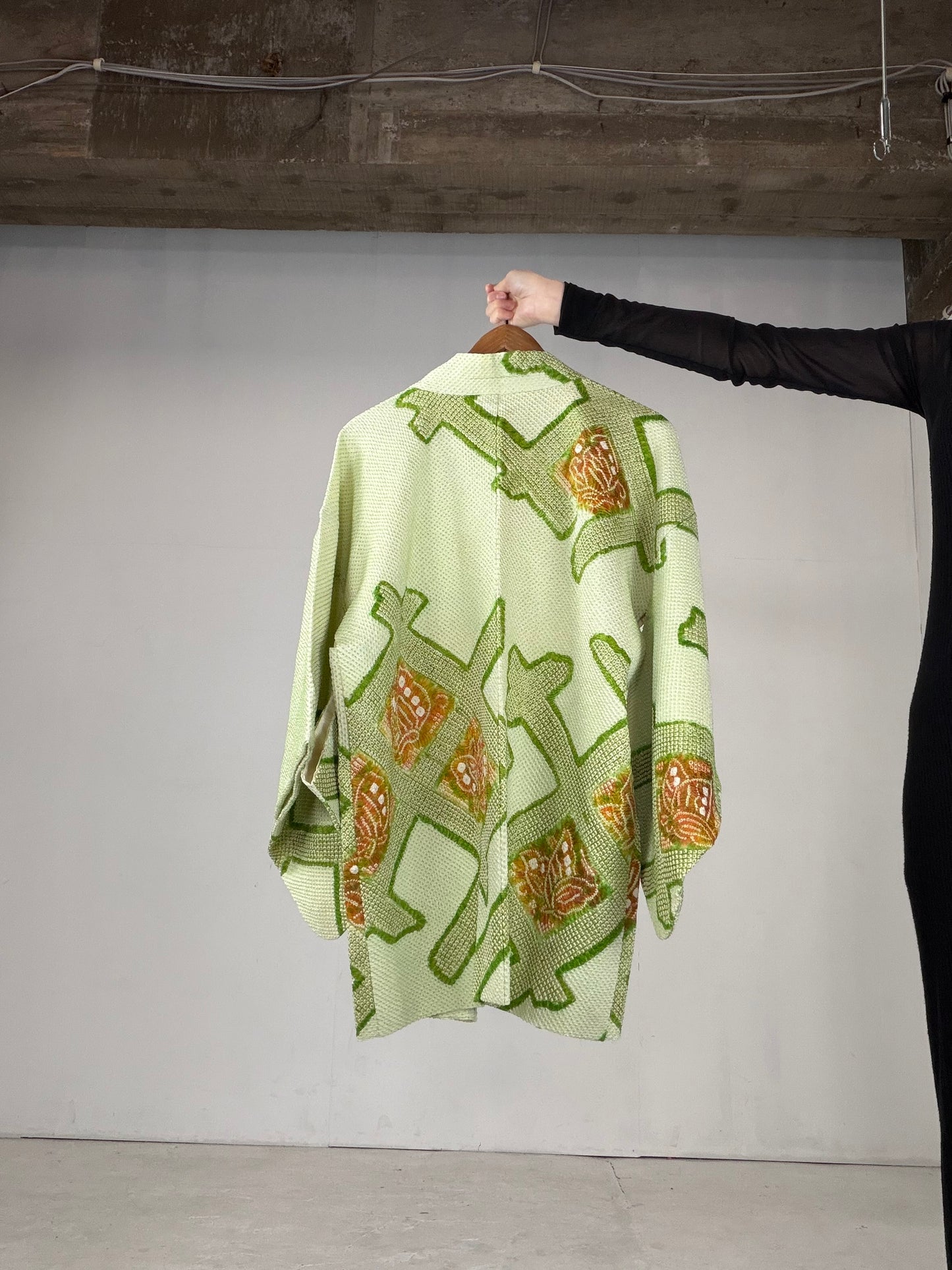 VINTAGE SHIBORI HAORI "green-butterfly, SIB195" *damage