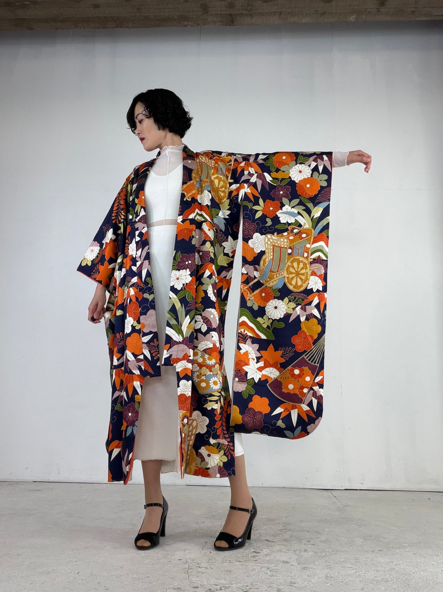 Furisode Kimono Dress Gown with String Belt – Upcycled from Vintage Japanese Kimono "kon, hana, DRE026"