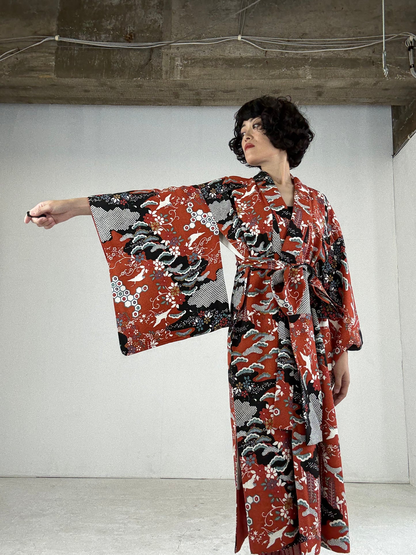 Kimono dress gown and string belt upcycled from Japanese kimono "yukigeshiki" Big Ribbon