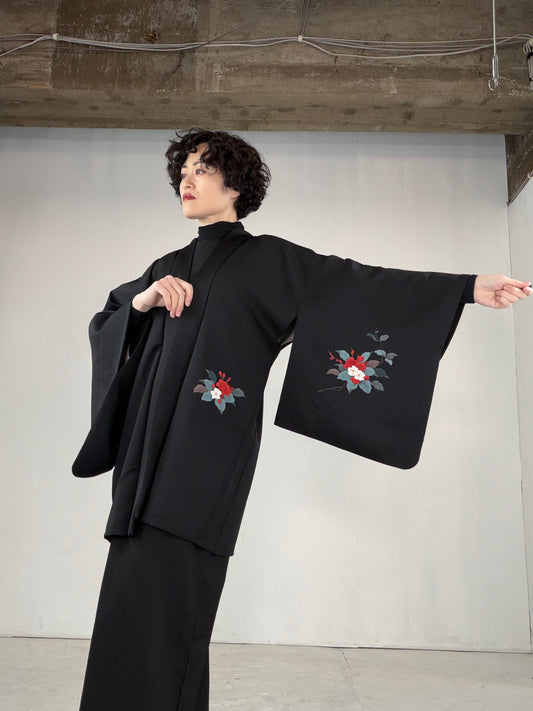 VINTAGE BLACK HAORI  "red, flower, BLK154"