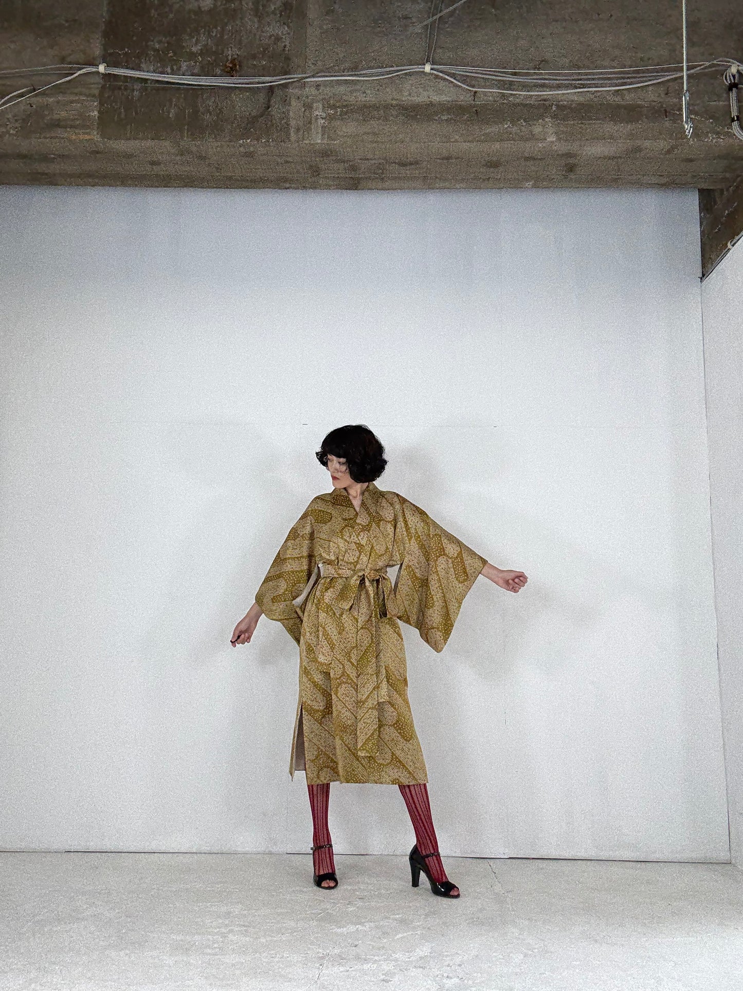 Kimono dress gown and string belt upcycled from Japanese kimono "shibori, yellow" Big Ribbon