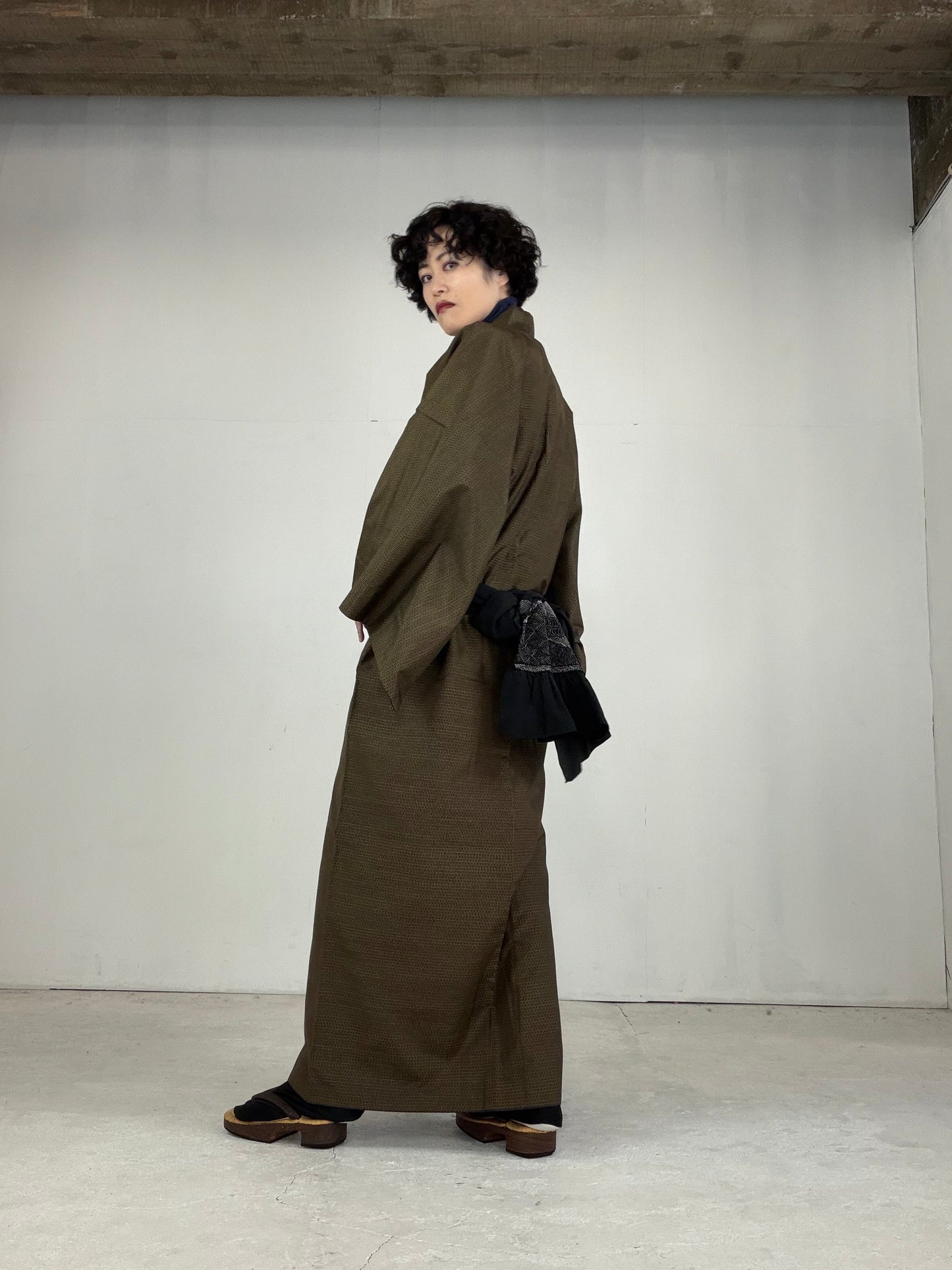 VINTAGE TSUMUGI KIMONO "OSK003"