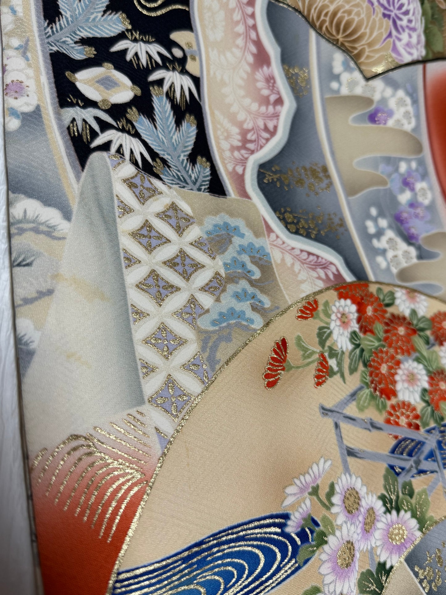 Redefining the Vintage Furisode Collection "shu, ougi" :damage