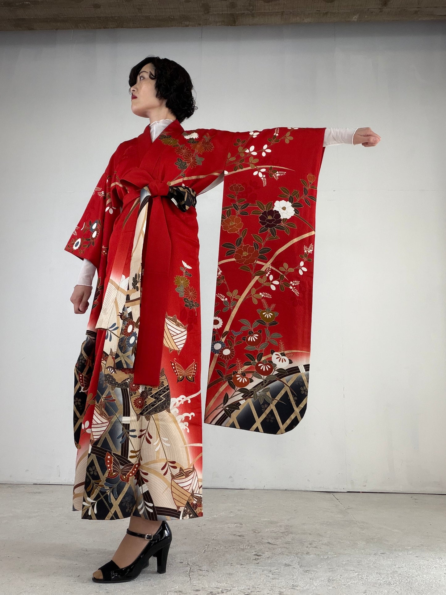 Furisode Kimono Dress Gown with String Belt – Upcycled from Vintage Japanese Kimono "red, black, gold DRE023"