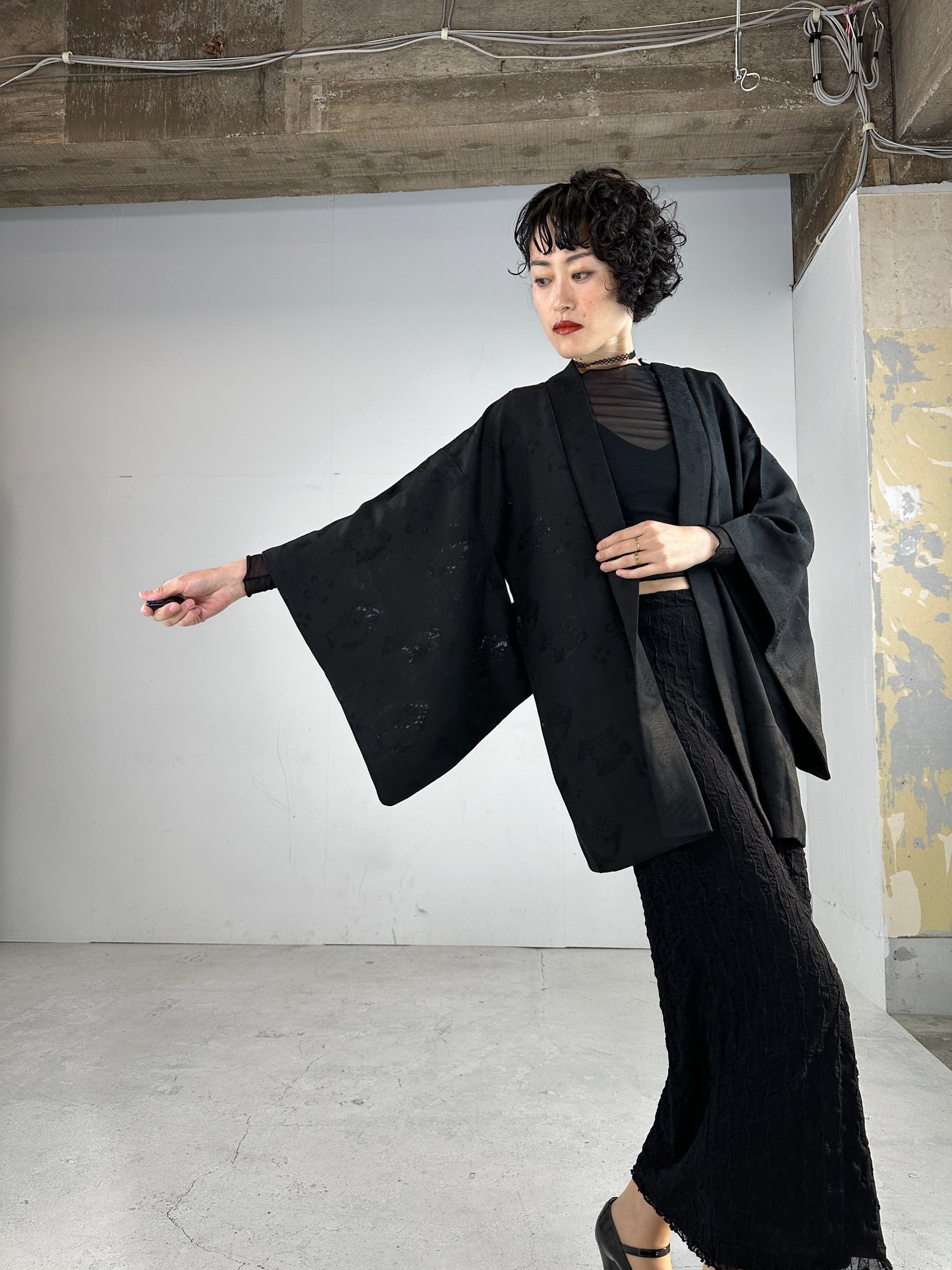 VINTAGE BLACK  HAORI SHEER “ougi montsukii"