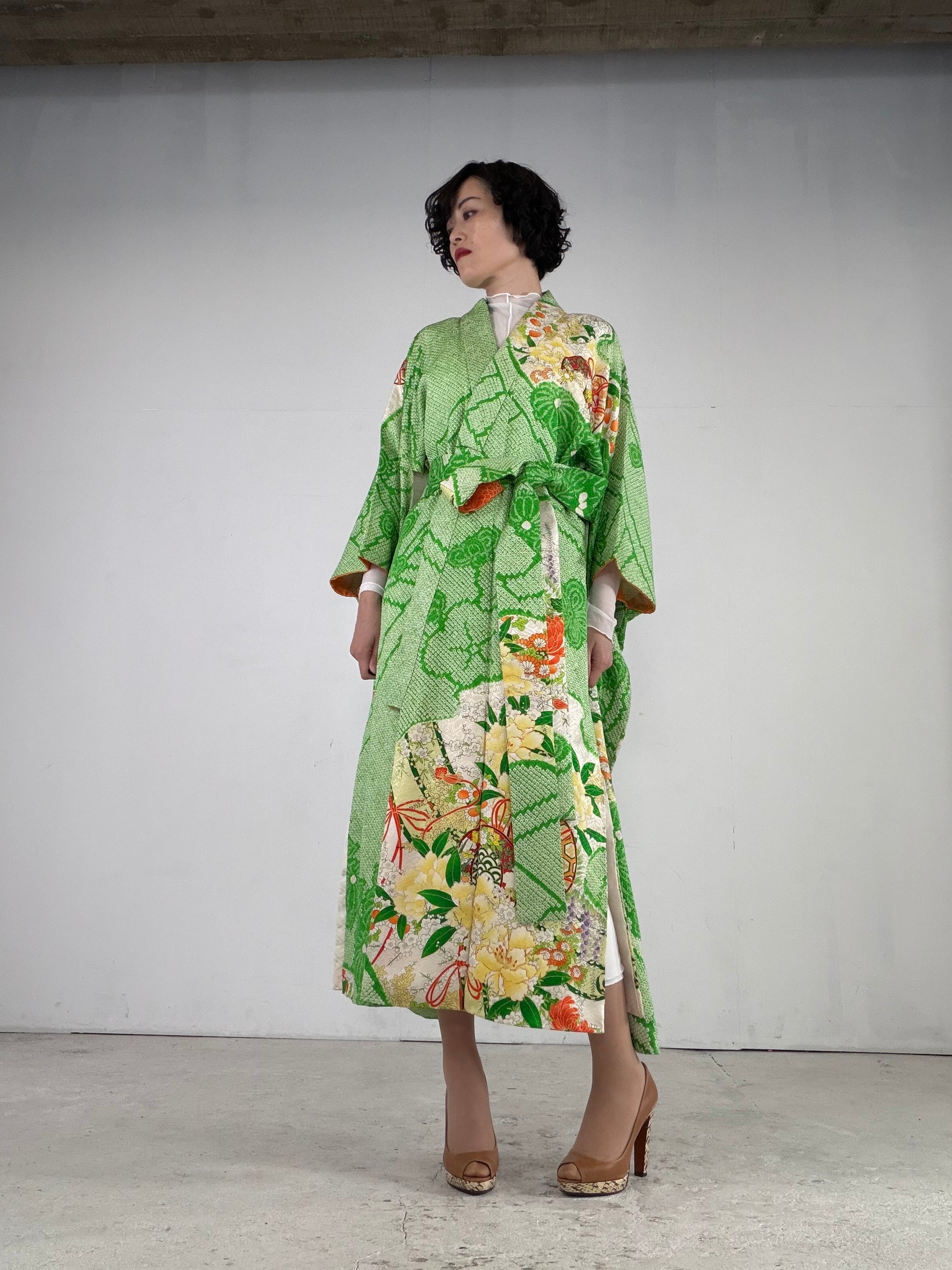 Furisode Kimono Dress Gown with String Belt – Upcycled from Vintage Japanese Kimono shibori, green, mix, DRE020