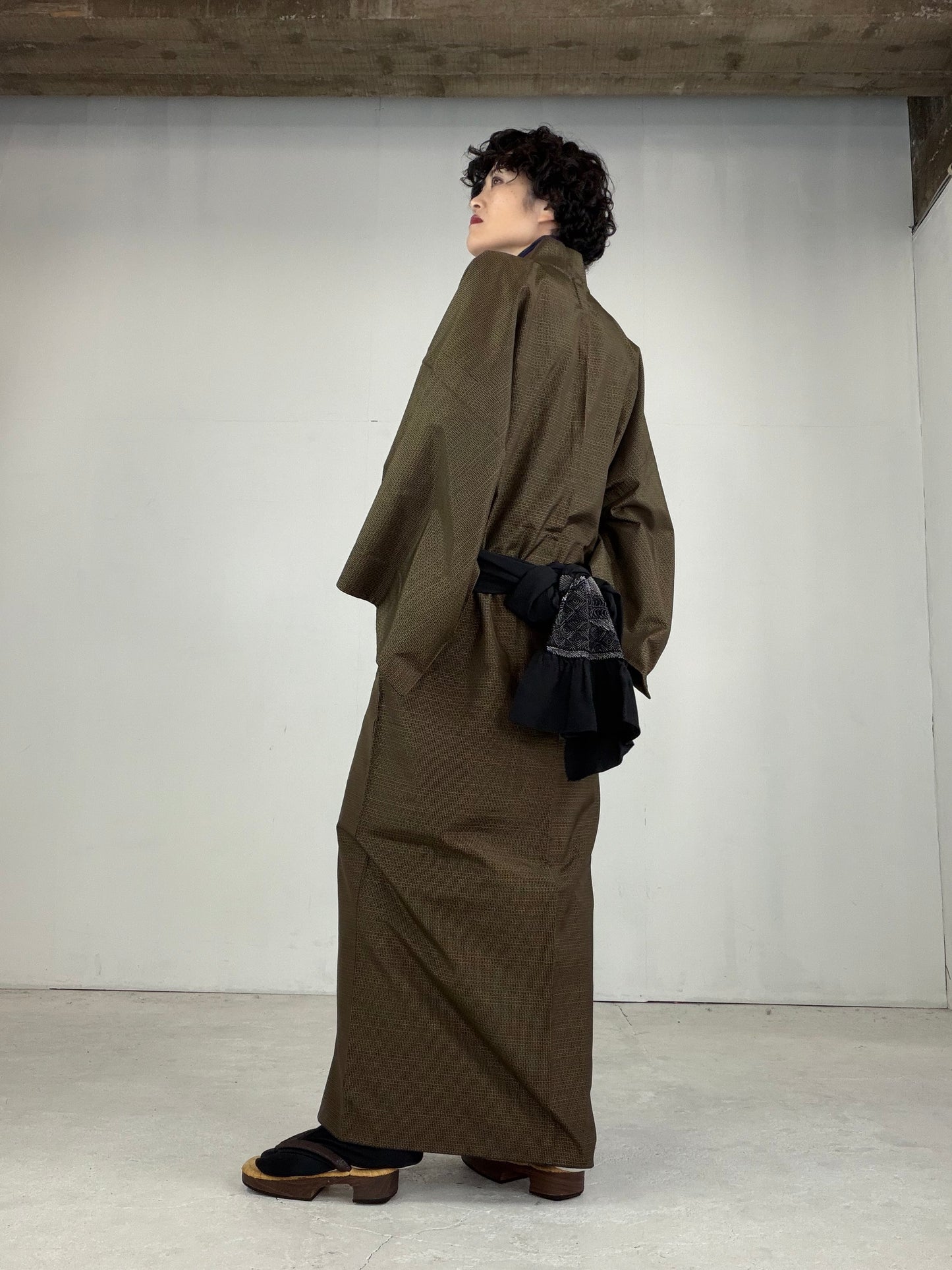 VINTAGE TSUMUGI KIMONO "OSK003"