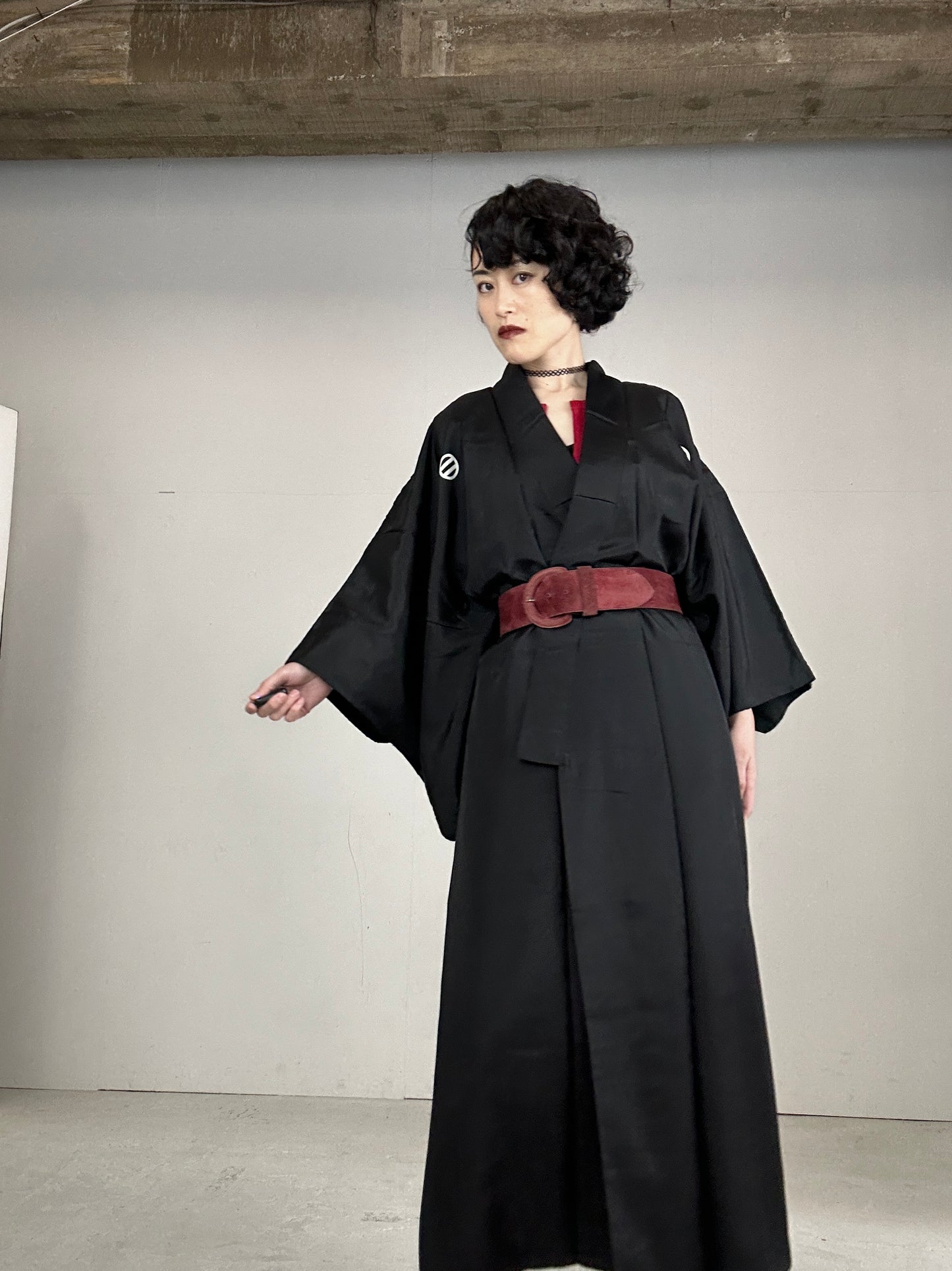 BLACK KIMONO MONTSUKI "MARUNIHUTATSUHIKI"