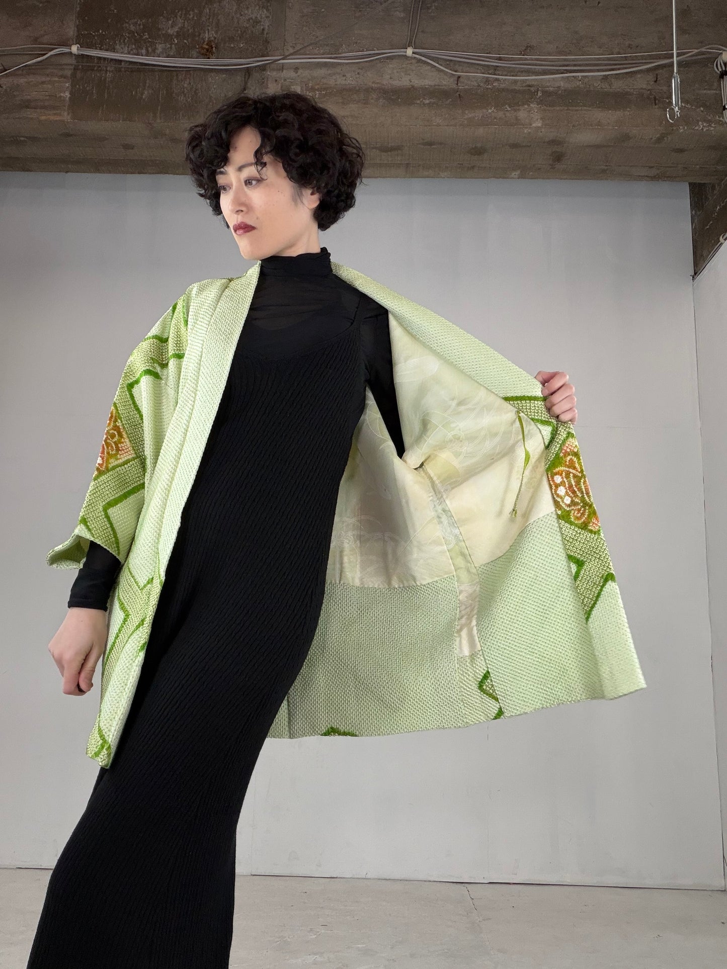 VINTAGE SHIBORI HAORI "green-butterfly, SIB195" *damage