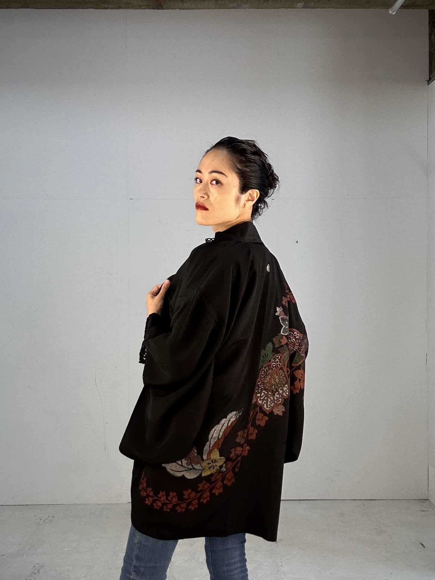 BLACK HAORI "beautiful antique oogara”