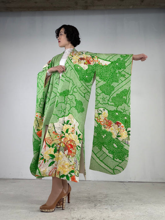Furisode Kimono Dress Gown with String Belt – Upcycled from Vintage Japanese Kimono "shibori, green, mix, DRE020"