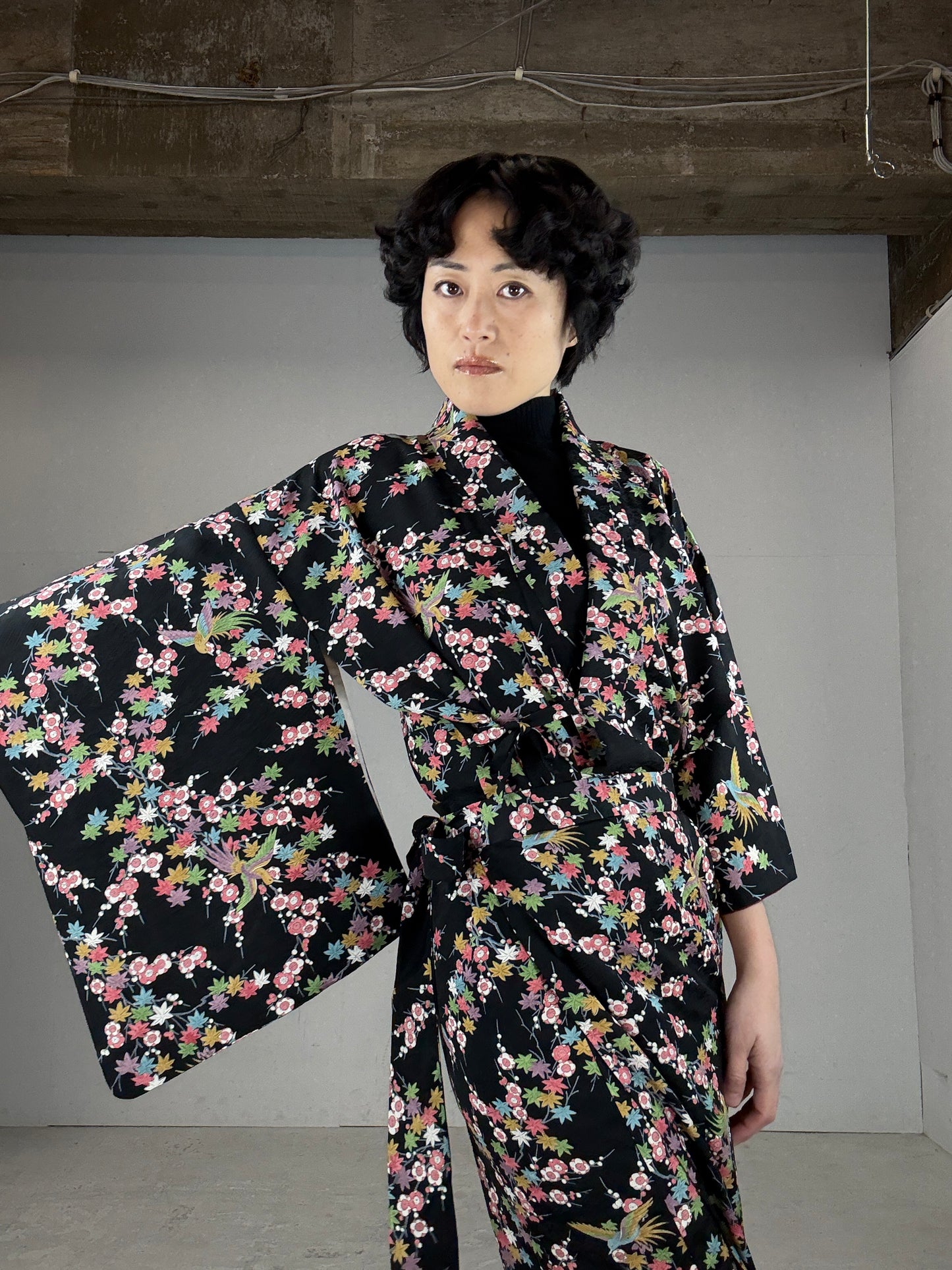 REIWA NIBUSHIKI KIMONO upcycled from Japanese kimono “KURO”