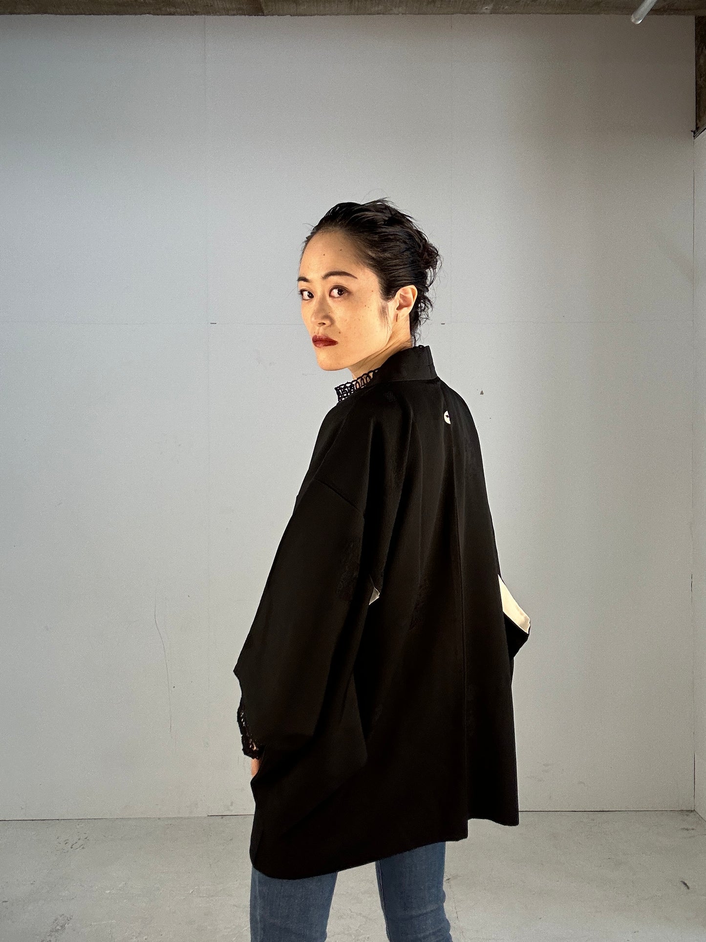 BLACK HAORI "ground pattern KAMON” maru ni 9mai zasa